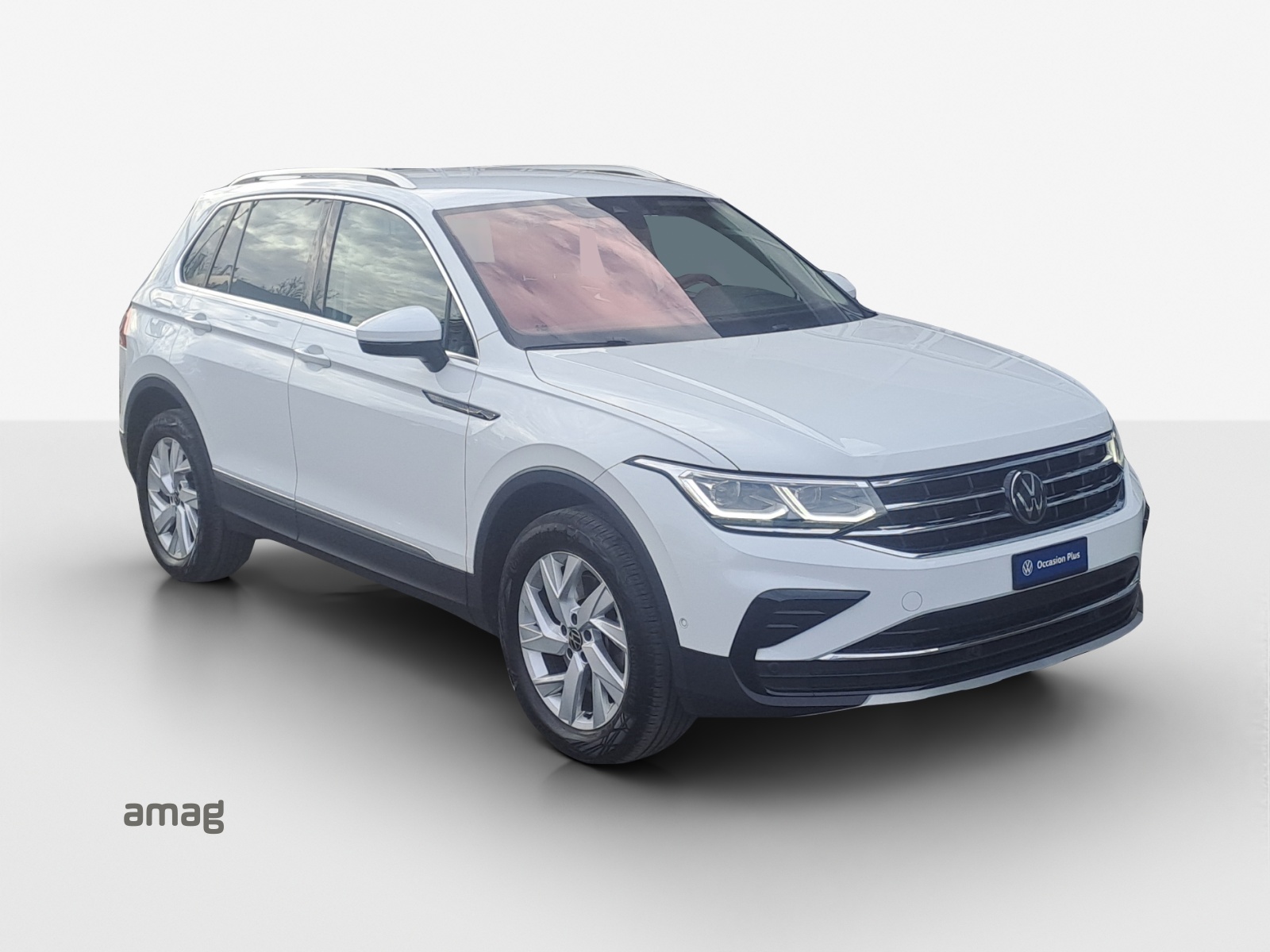 VW Tiguan 2.0 TDI SCR Elegance 4Motion DSG-image-5