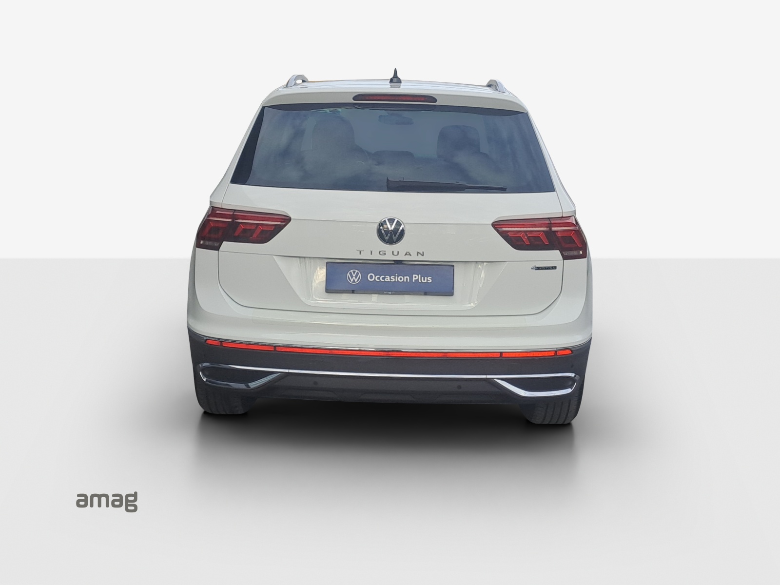 VW Tiguan 2.0 TDI SCR Elegance 4Motion DSG-image-3