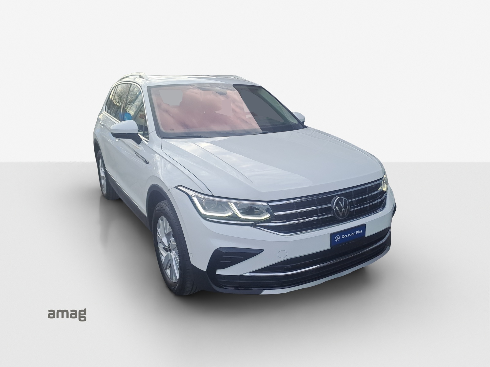 VW Tiguan 2.0 TDI SCR Elegance 4Motion DSG-image-15