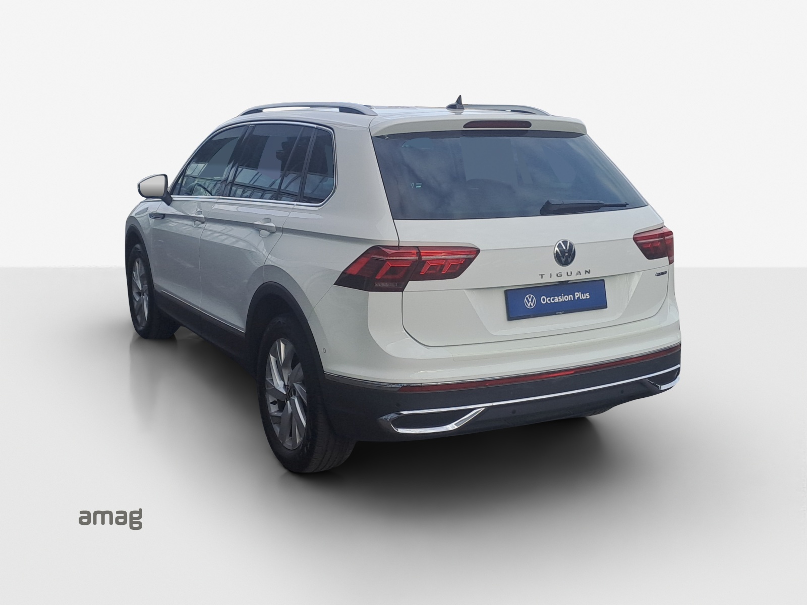 VW Tiguan 2.0 TDI SCR Elegance 4Motion DSG-image-2