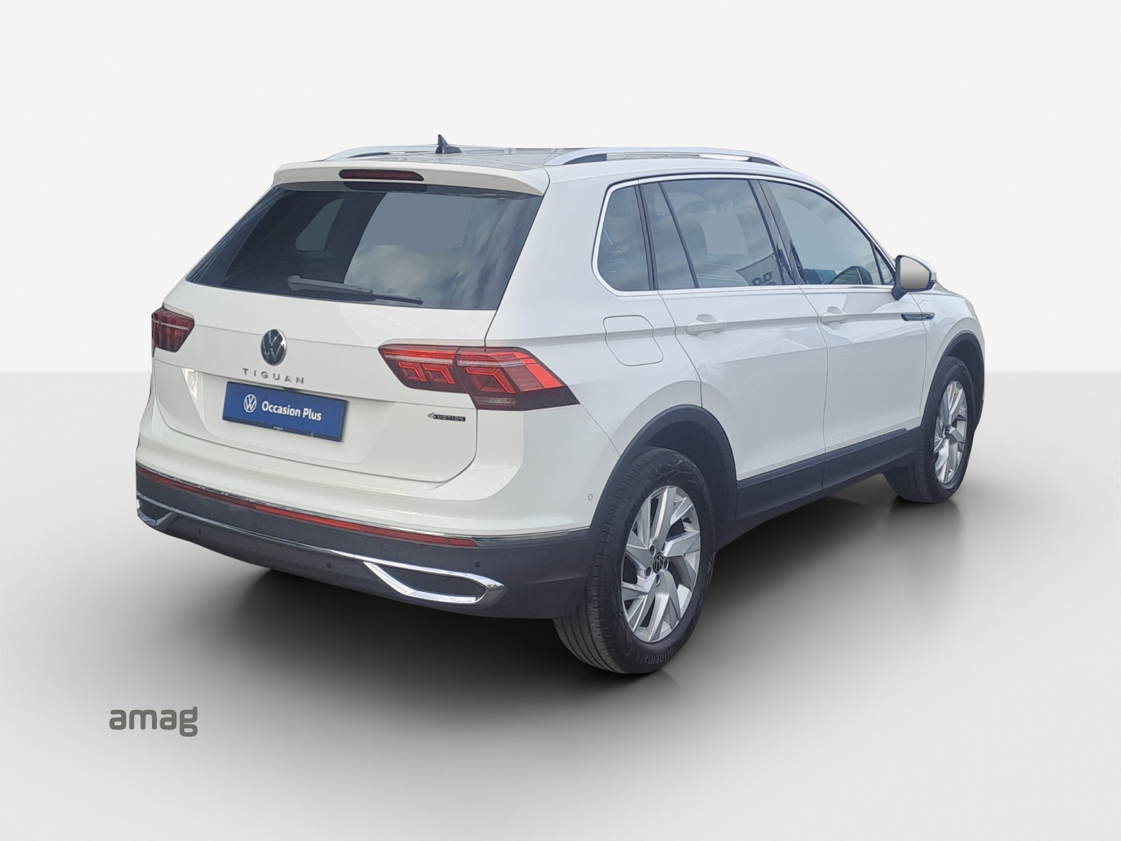 VW Tiguan 2.0 TDI SCR Elegance 4Motion DSG-image-4