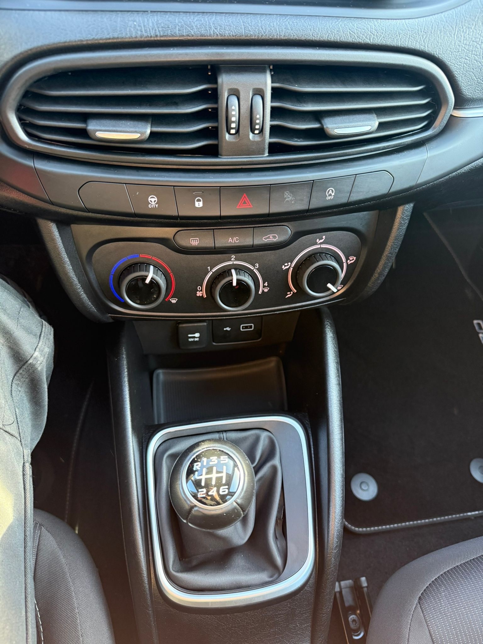 FIAT Tipo 1.6MJ Mirror-image-16
