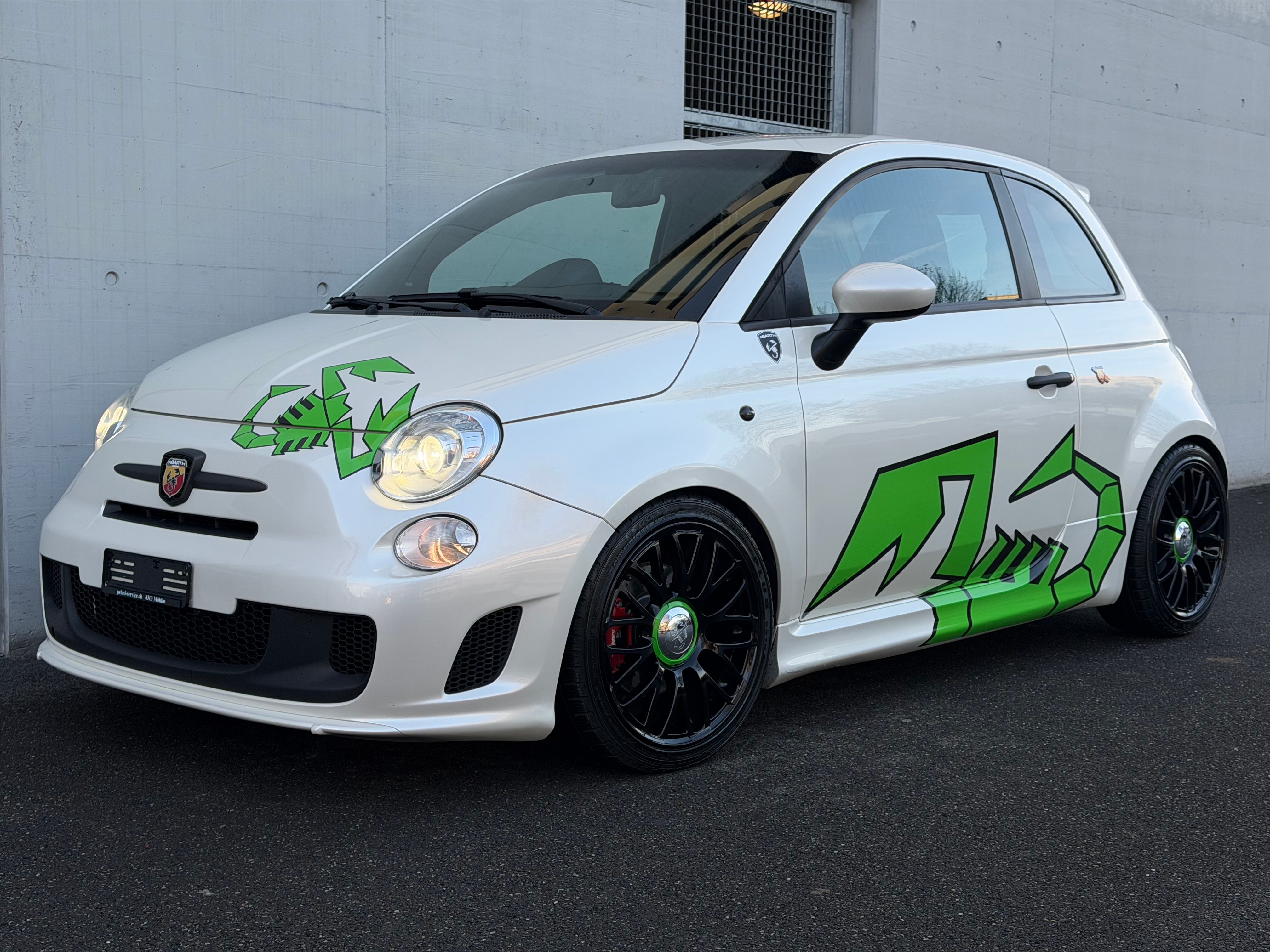 Car photo