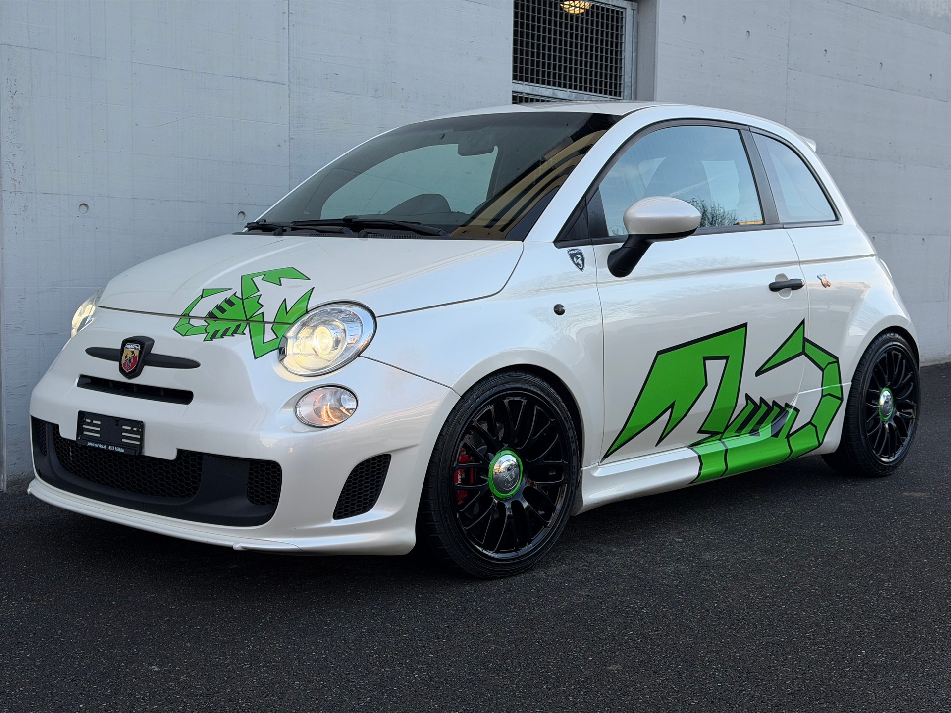 FIAT 500 1.4 16V Turbo Abarth 695 SS-image-0