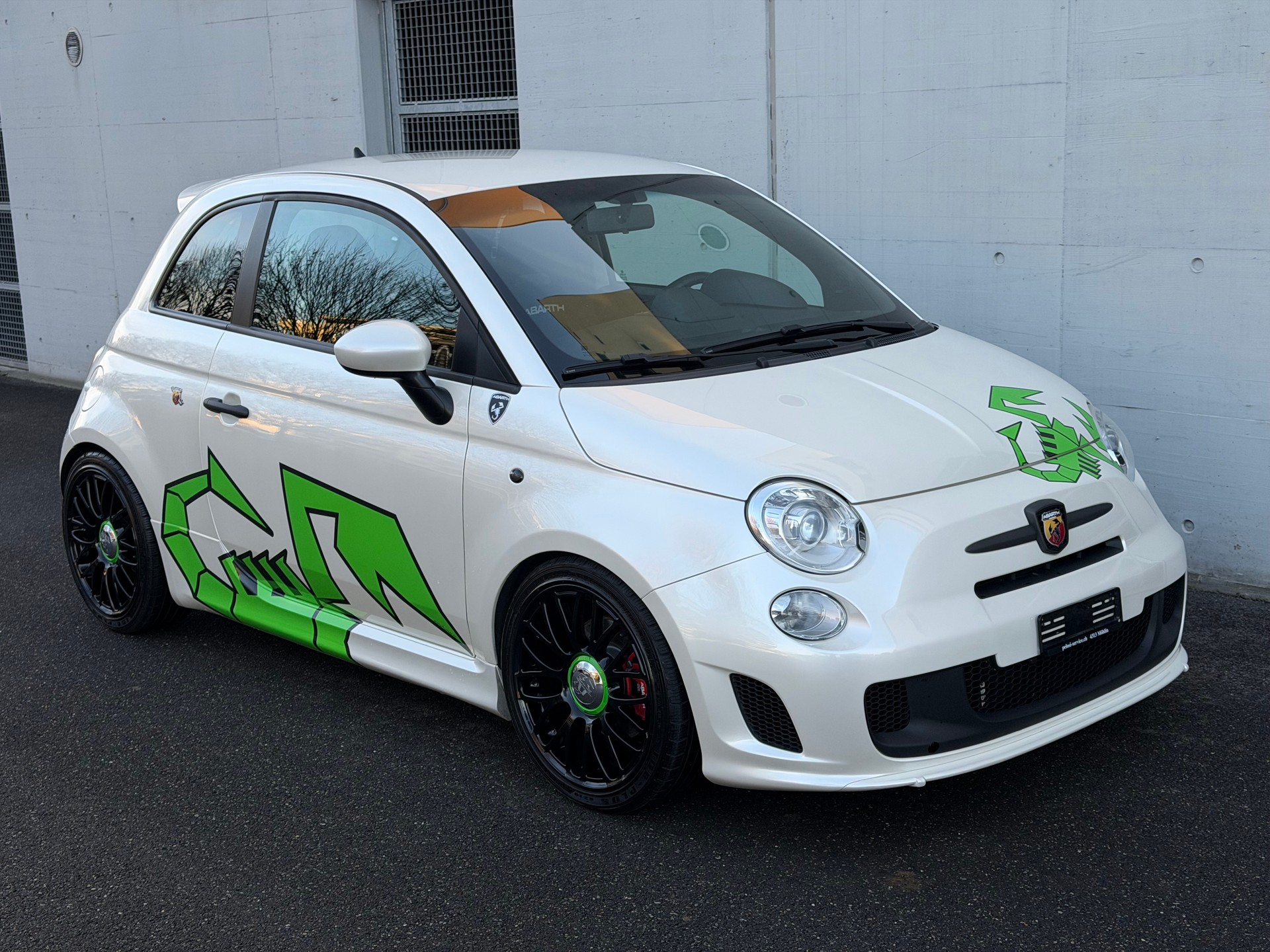 FIAT 500 1.4 16V Turbo Abarth 695 SS-image-1