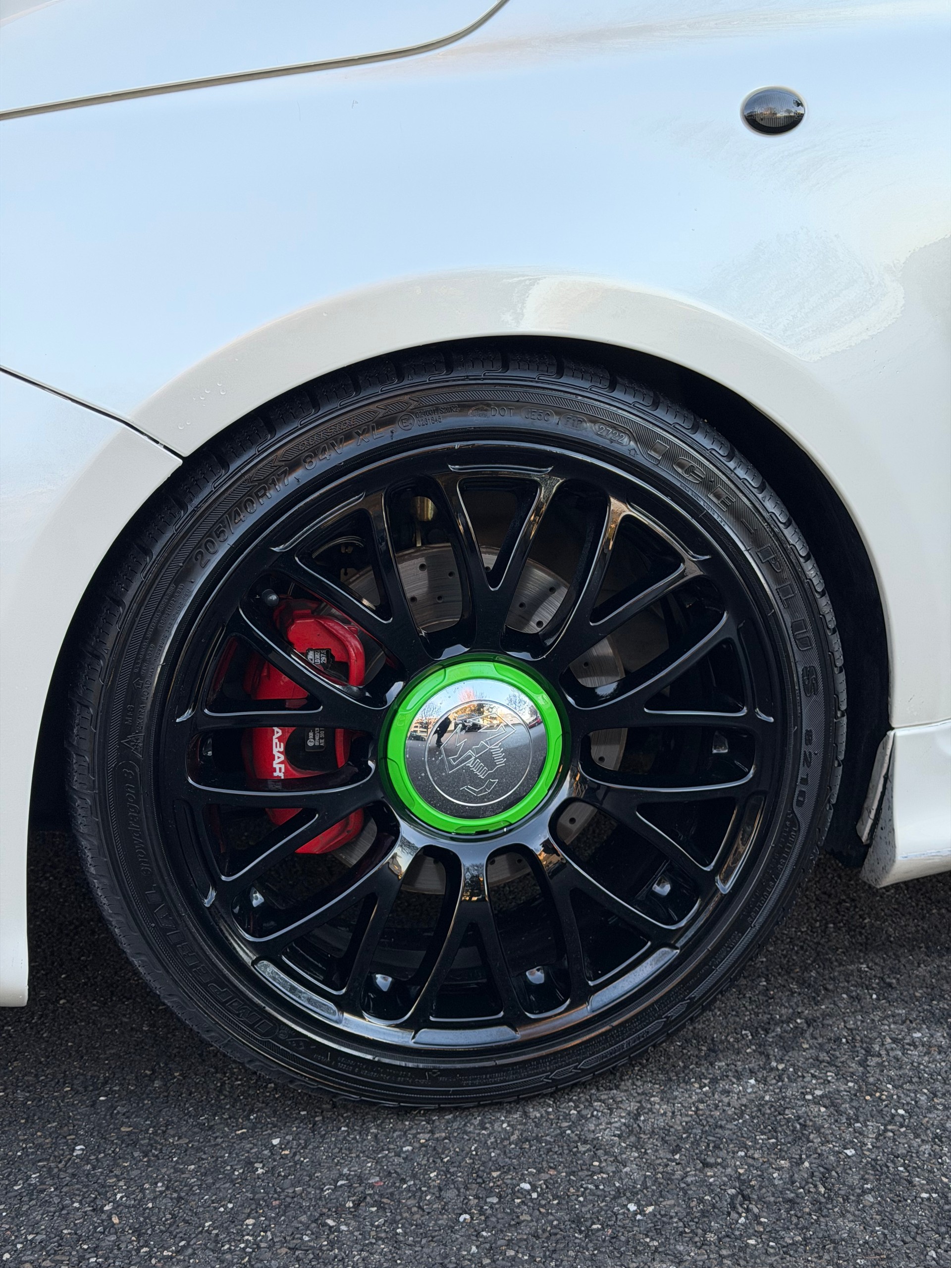 FIAT 500 1.4 16V Turbo Abarth 695 SS-image-11