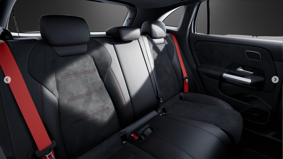MERCEDES-BENZ GLA AMG 35 4Matic 8G-DCT-image-7