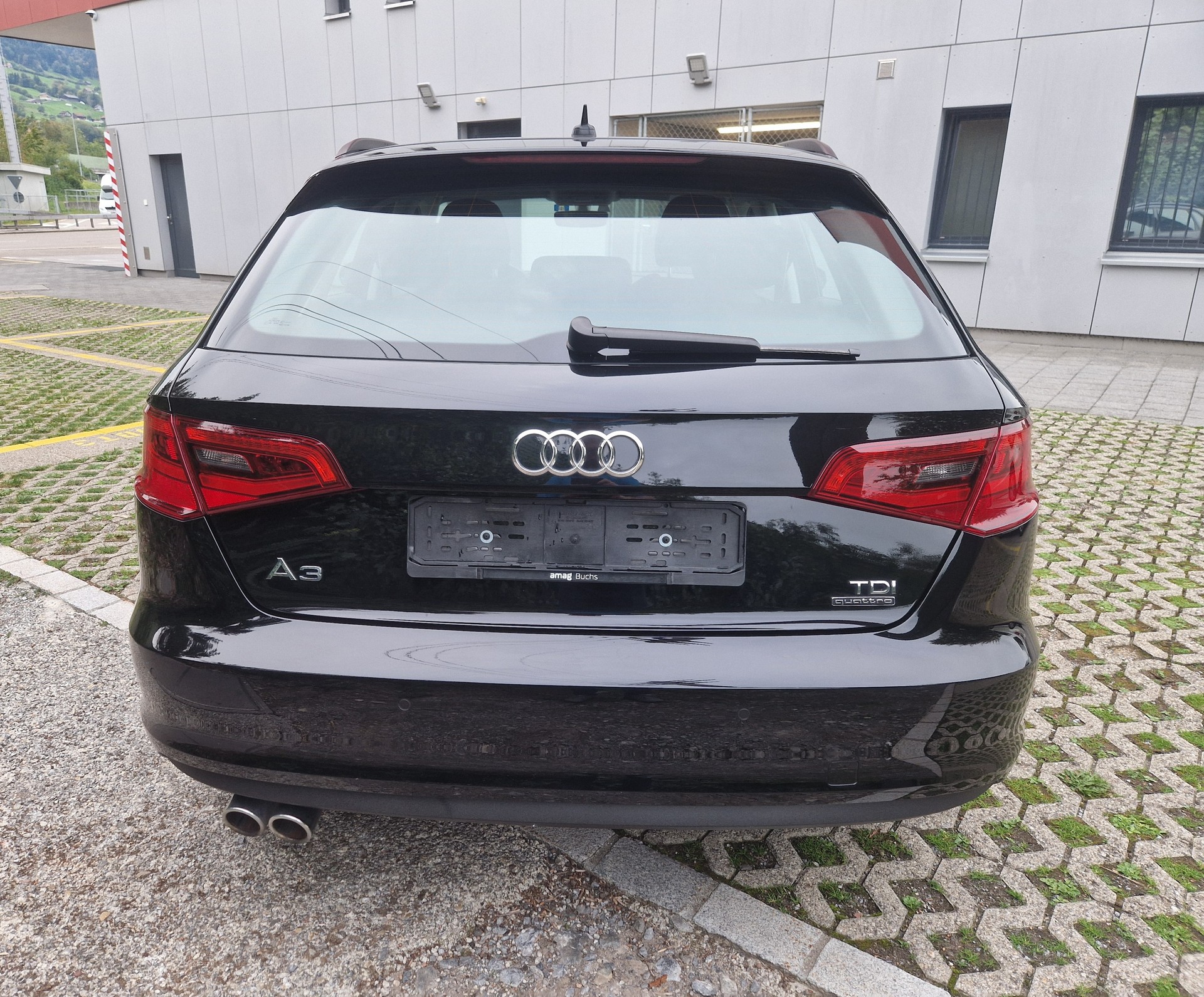 AUDI A3 Sportback 2.0 TDI Ambiente *quattro* 150 PS nur 63.000km, Navigation, frisch ab MFK, TOP Zustand, 8-fach Bereift-image-6