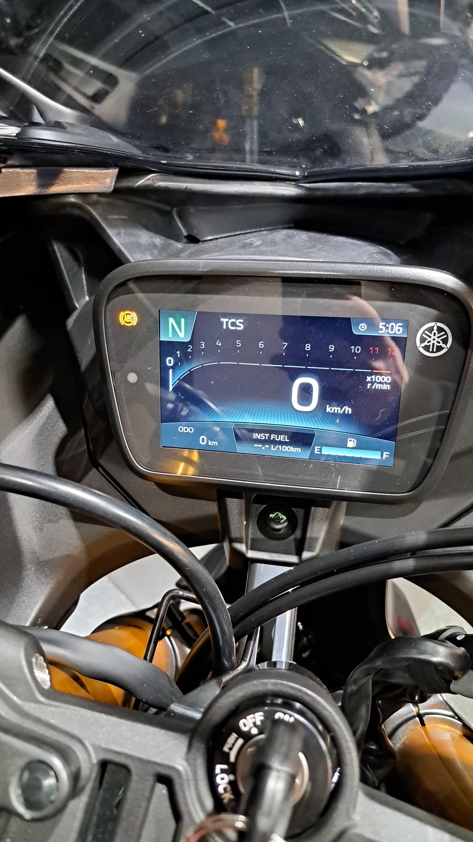 YAMAHA YZF-R 125 ABS-image-4