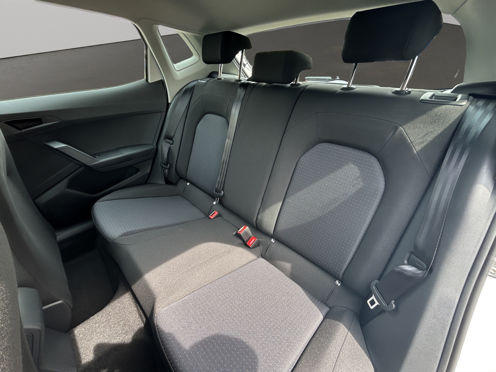 SEAT Ibiza 1.0 EcoTSI GO DSG-image-8
