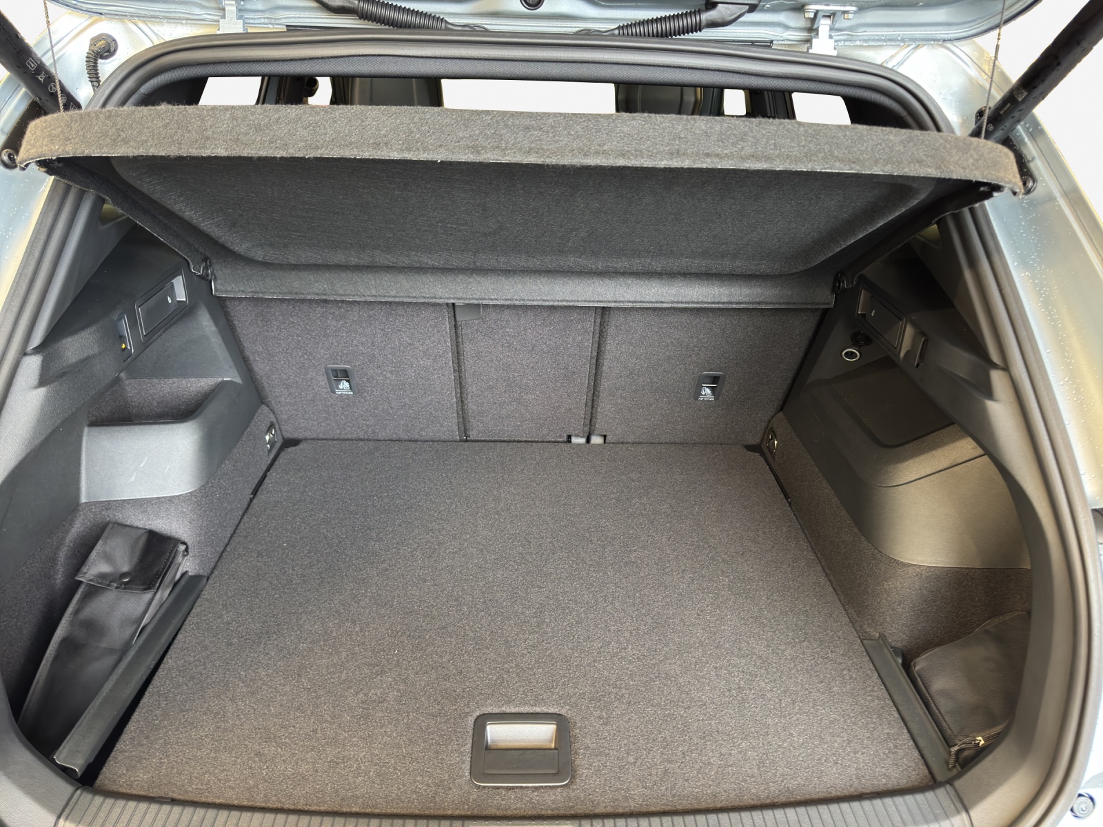 VW Tiguan 2.0 TSI DSG R-Line 4Motion-image-12