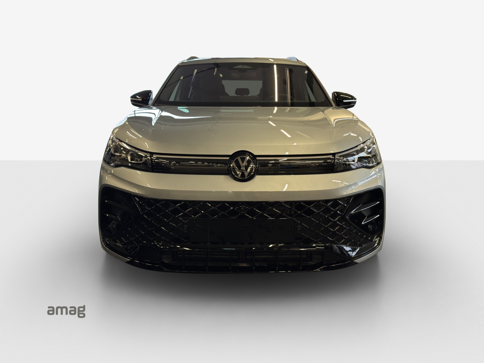 VW Tiguan 2.0 TSI DSG R-Line 4Motion-image-6