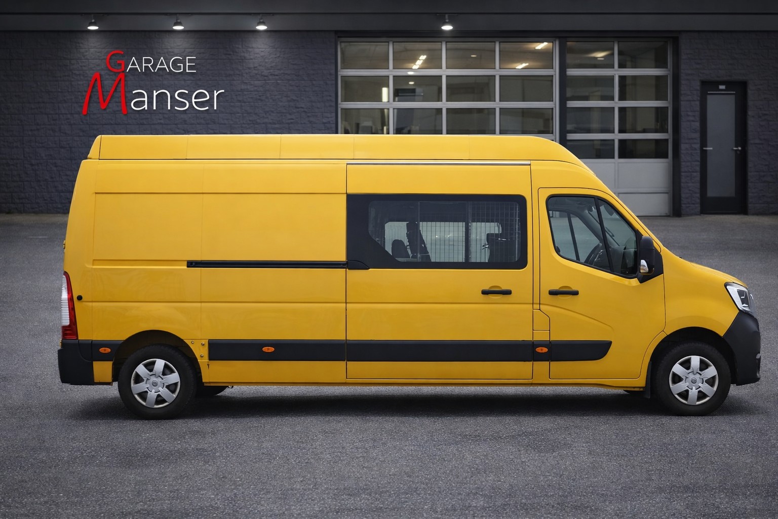 RENAULT Master T35 2.3dCi 135 L3H3-image-2