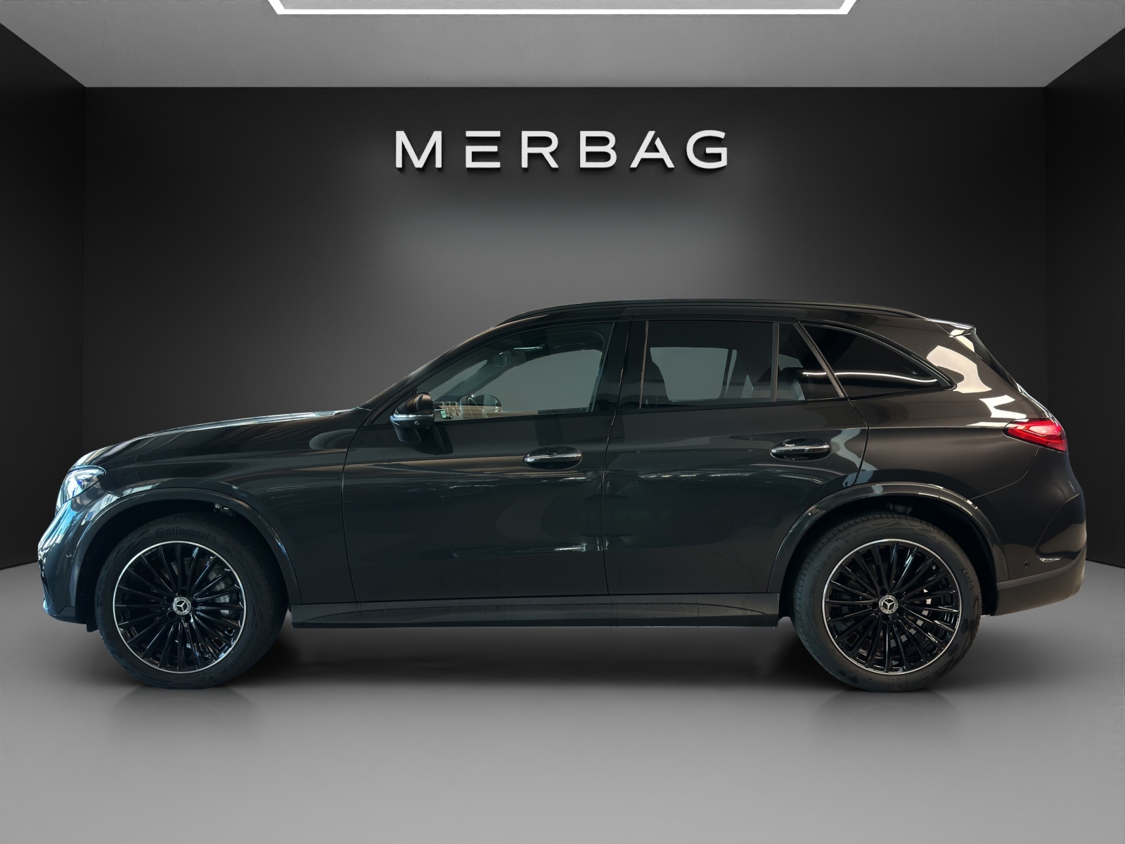MERCEDES-BENZ GLC 300 4Matic 9G-Tronic-image-2