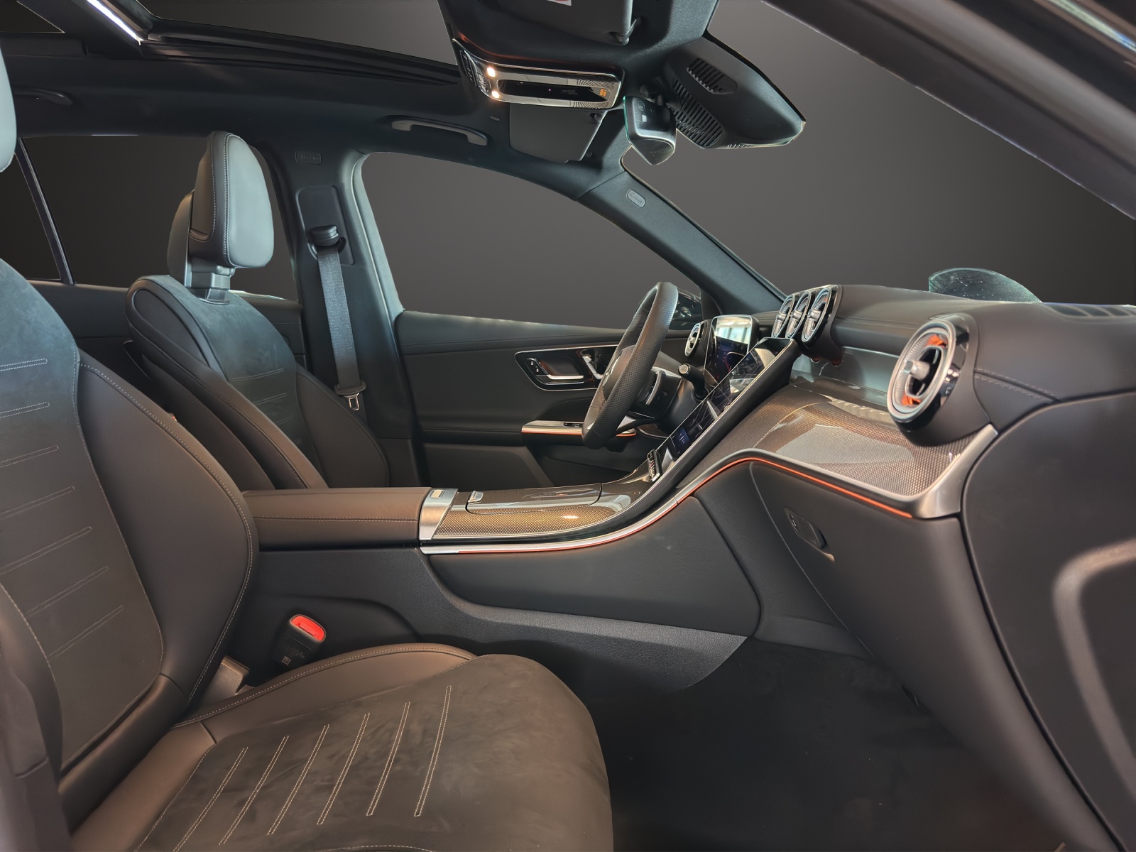 MERCEDES-BENZ GLC 300 4Matic 9G-Tronic-image-10