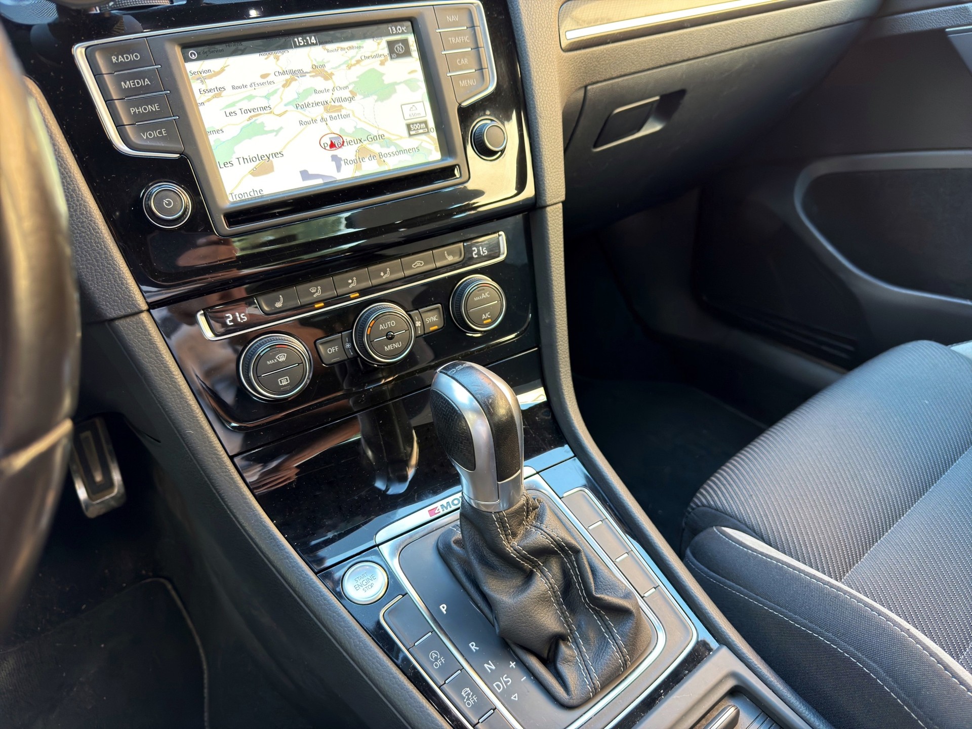 VW Golf 2.0 TSI R 4Motion DSG-image-21
