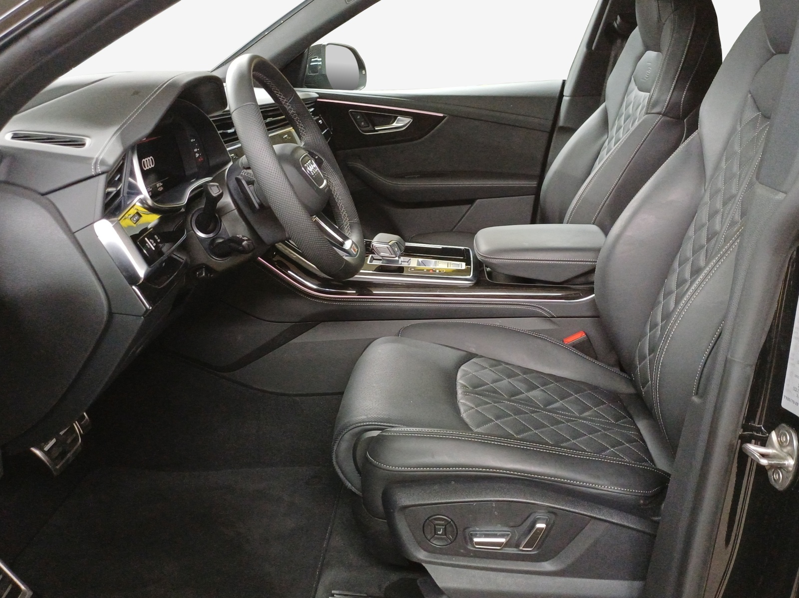AUDI SQ8 SUV TFSI quattro tiptronic-image-7