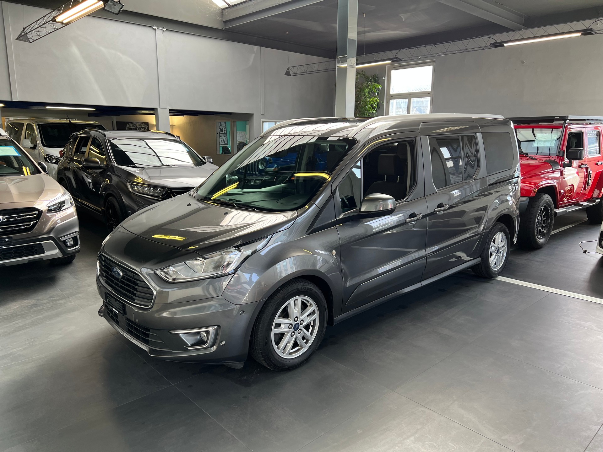 FORD Grand Tourneo Connect 1.5 EcoBlue Titanium Automat