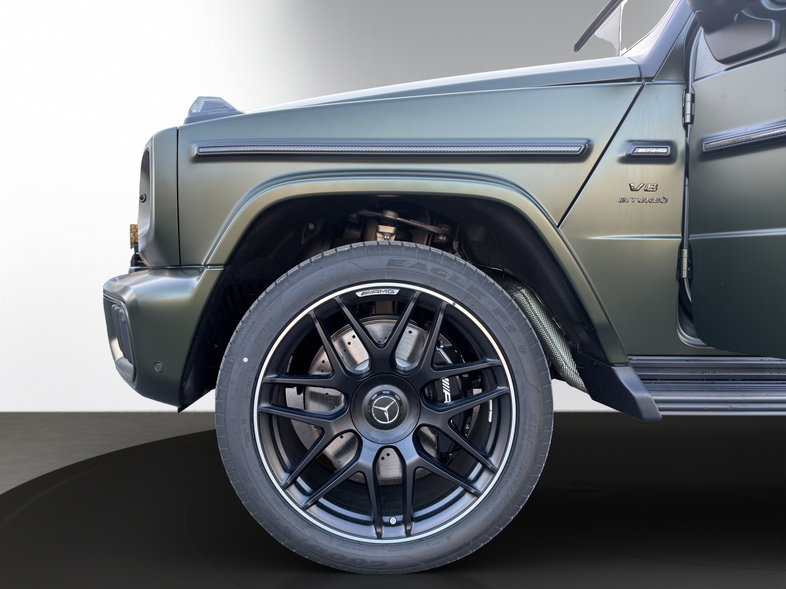 MERCEDES-BENZ G 63 AMG 9G-Tronic-image-6