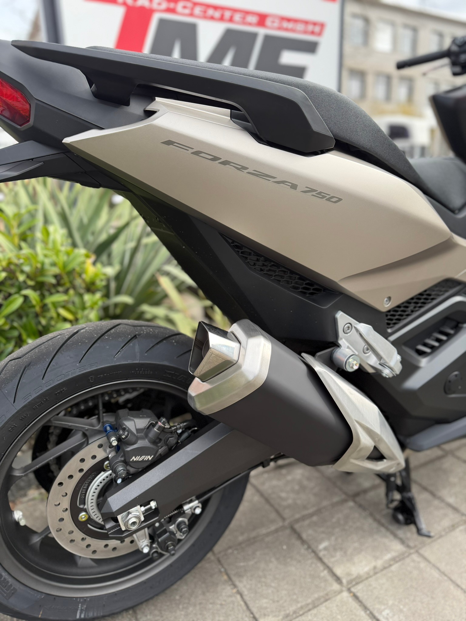 HONDA FORZA 750-image-4