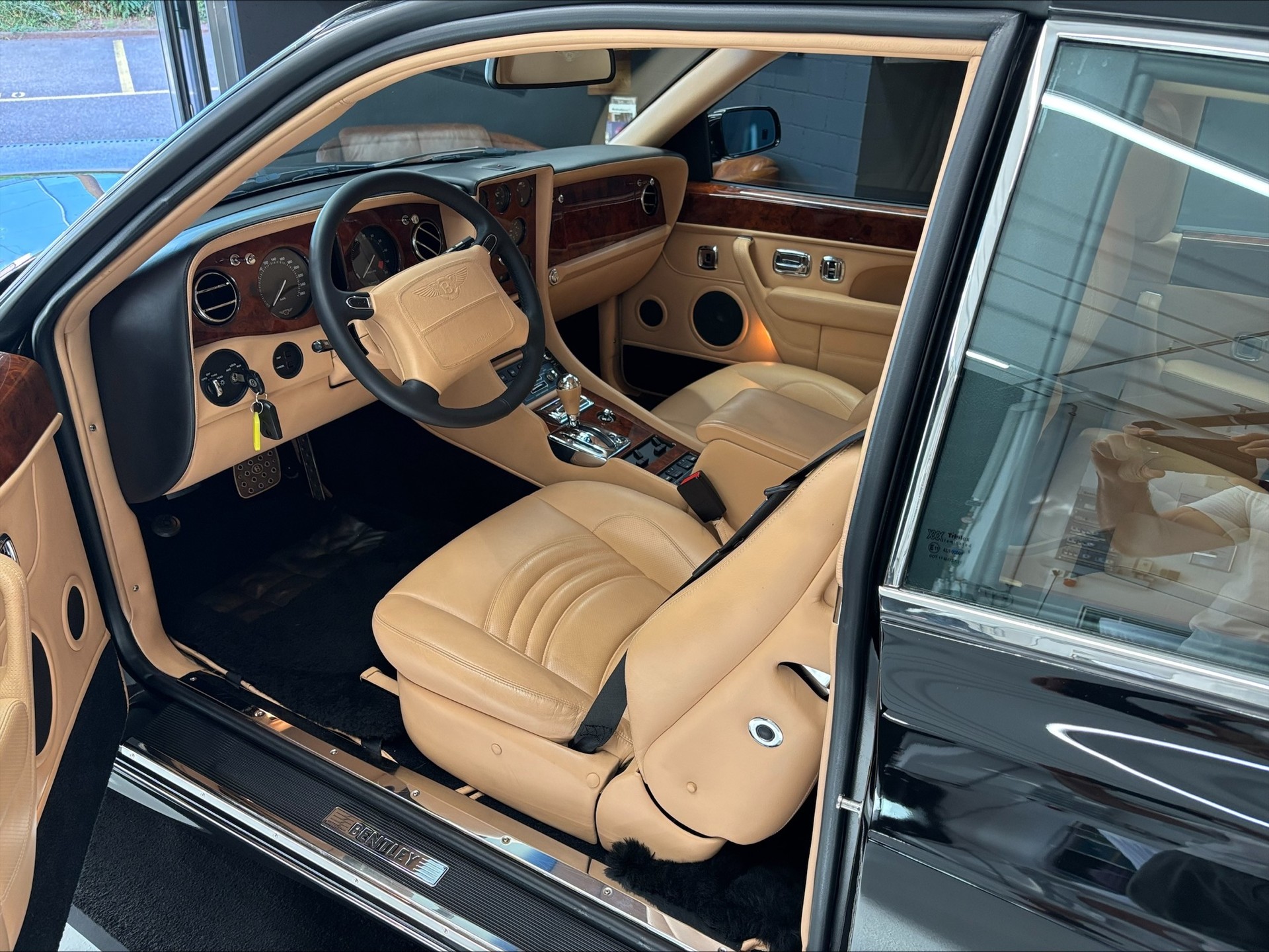 BENTLEY Continental T-image-3