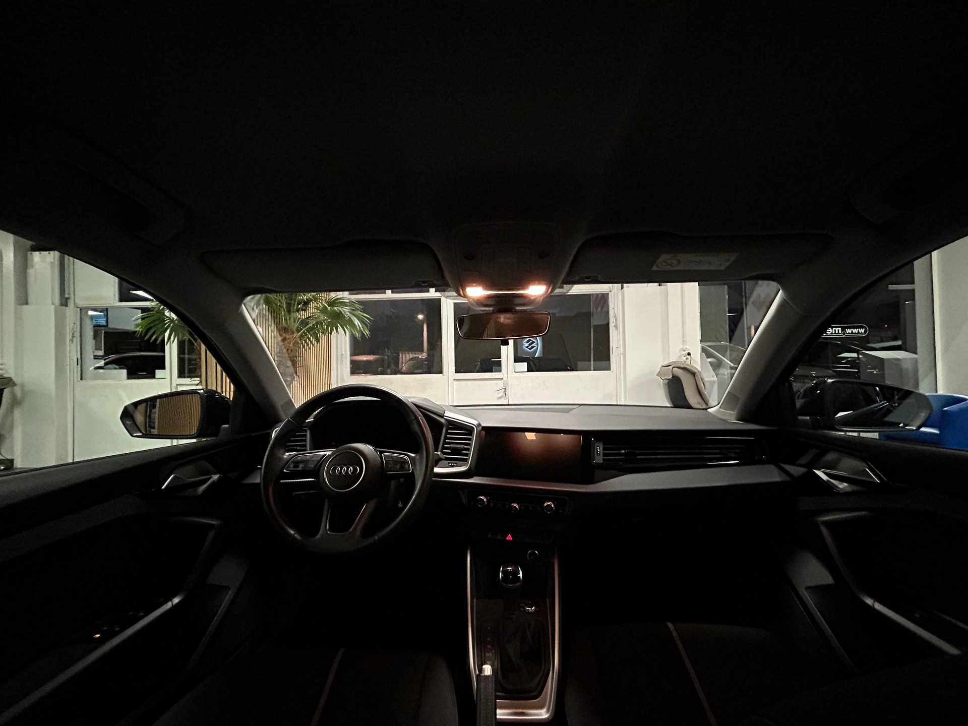 AUDI A1 Sportback 1.0 30 TFSI S-Tronic-image-7