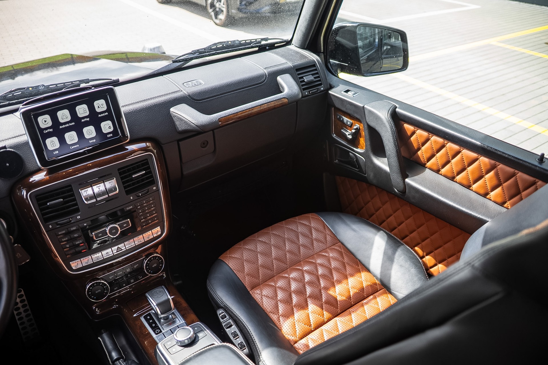 MERCEDES-BENZ G 500-image-8
