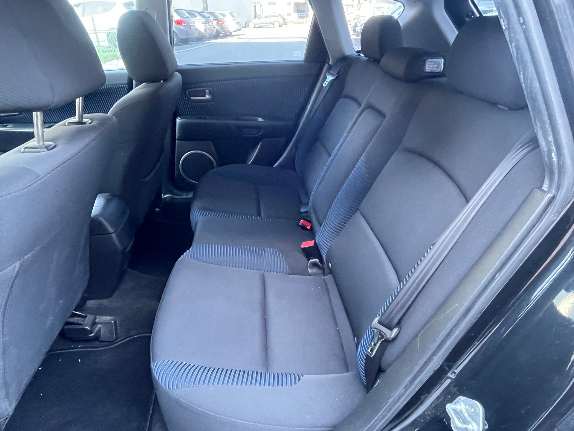 MAZDA 3 Sedan 2.0 16V Sport-image-10