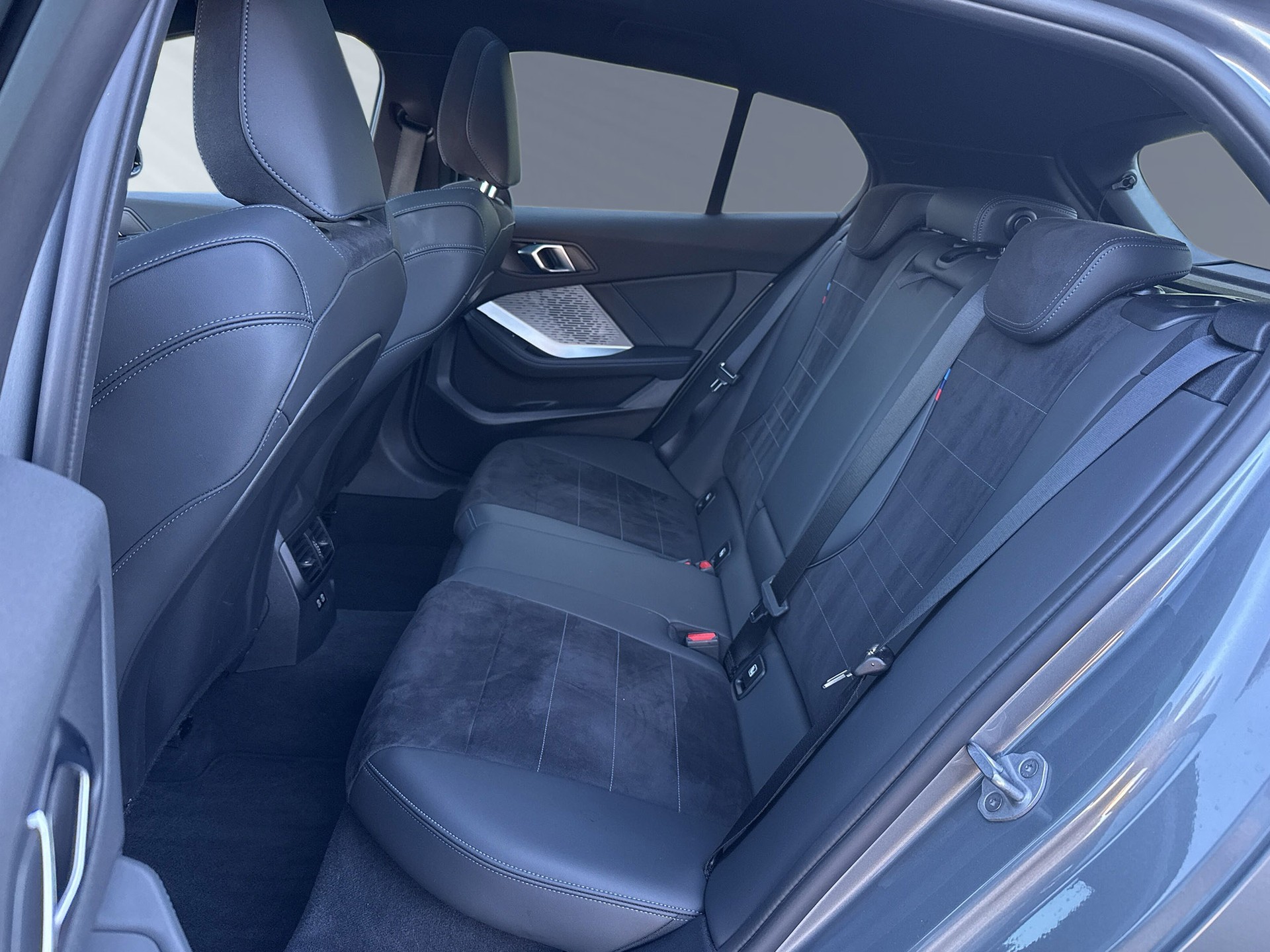 BMW 123 xDrive M Sport Steptronic-image-6