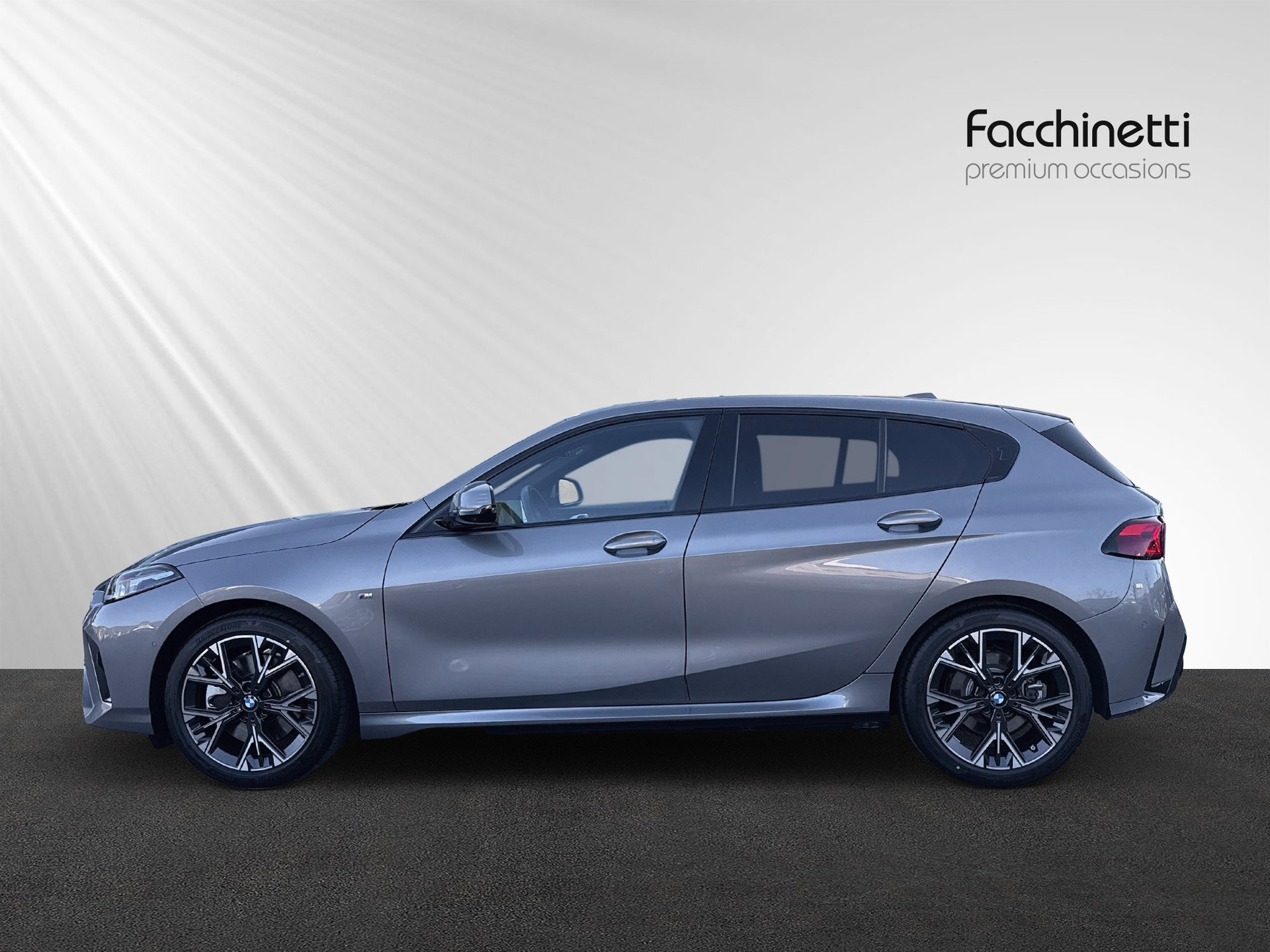 BMW 123 xDrive M Sport Steptronic-image-1