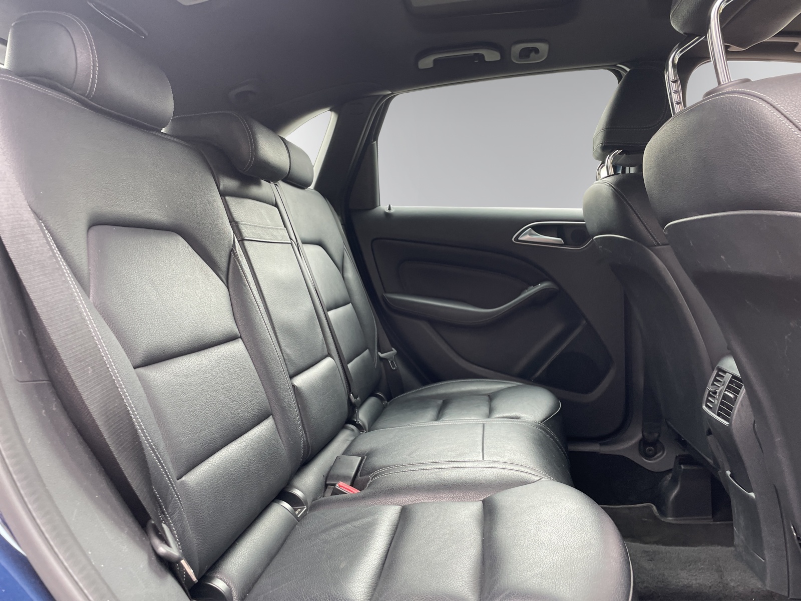 MERCEDES-BENZ B 220 CDI Swiss Star Edition 4Matic 7G-DCT-image-10
