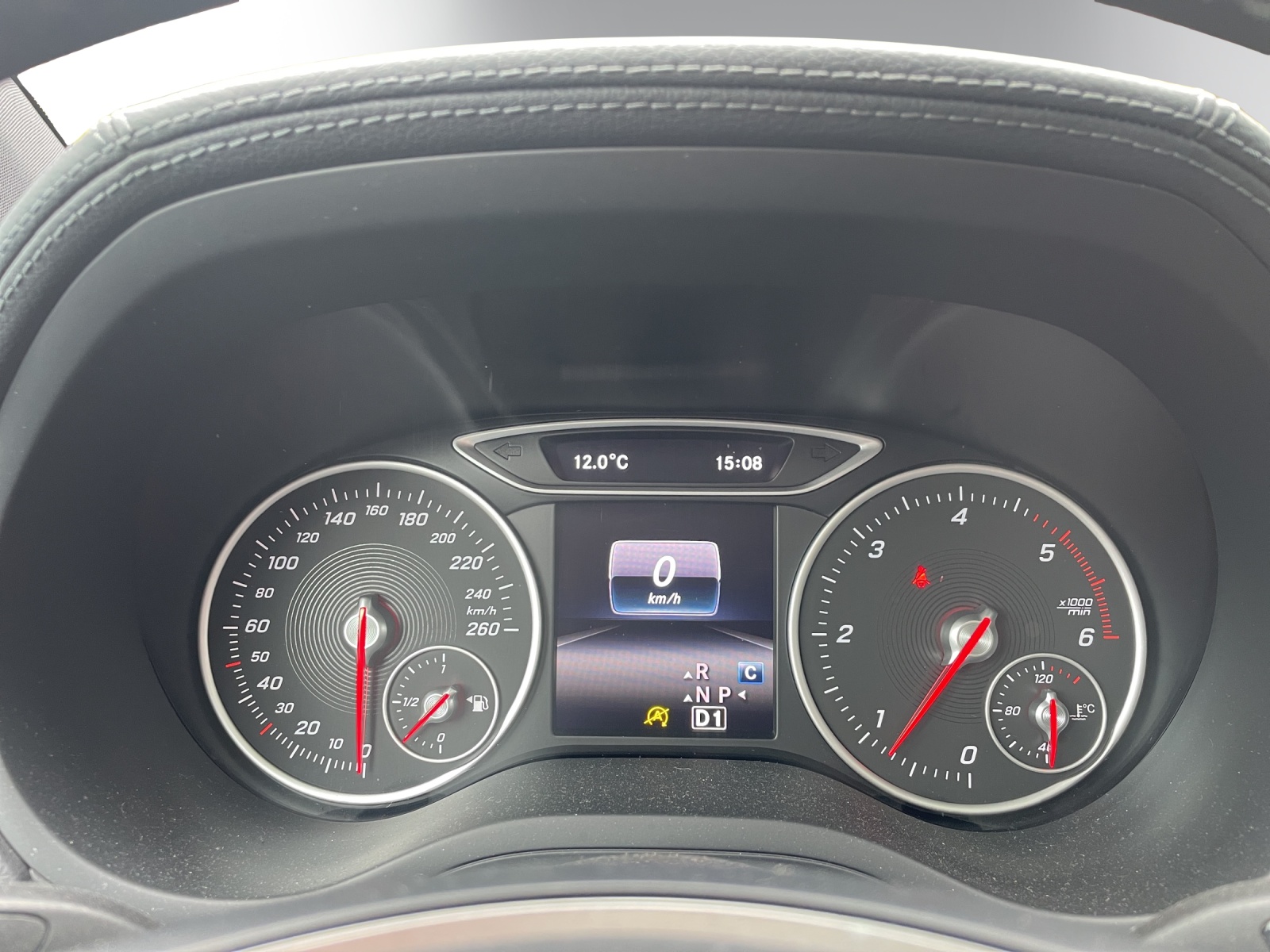 MERCEDES-BENZ B 220 CDI Swiss Star Edition 4Matic 7G-DCT-image-16