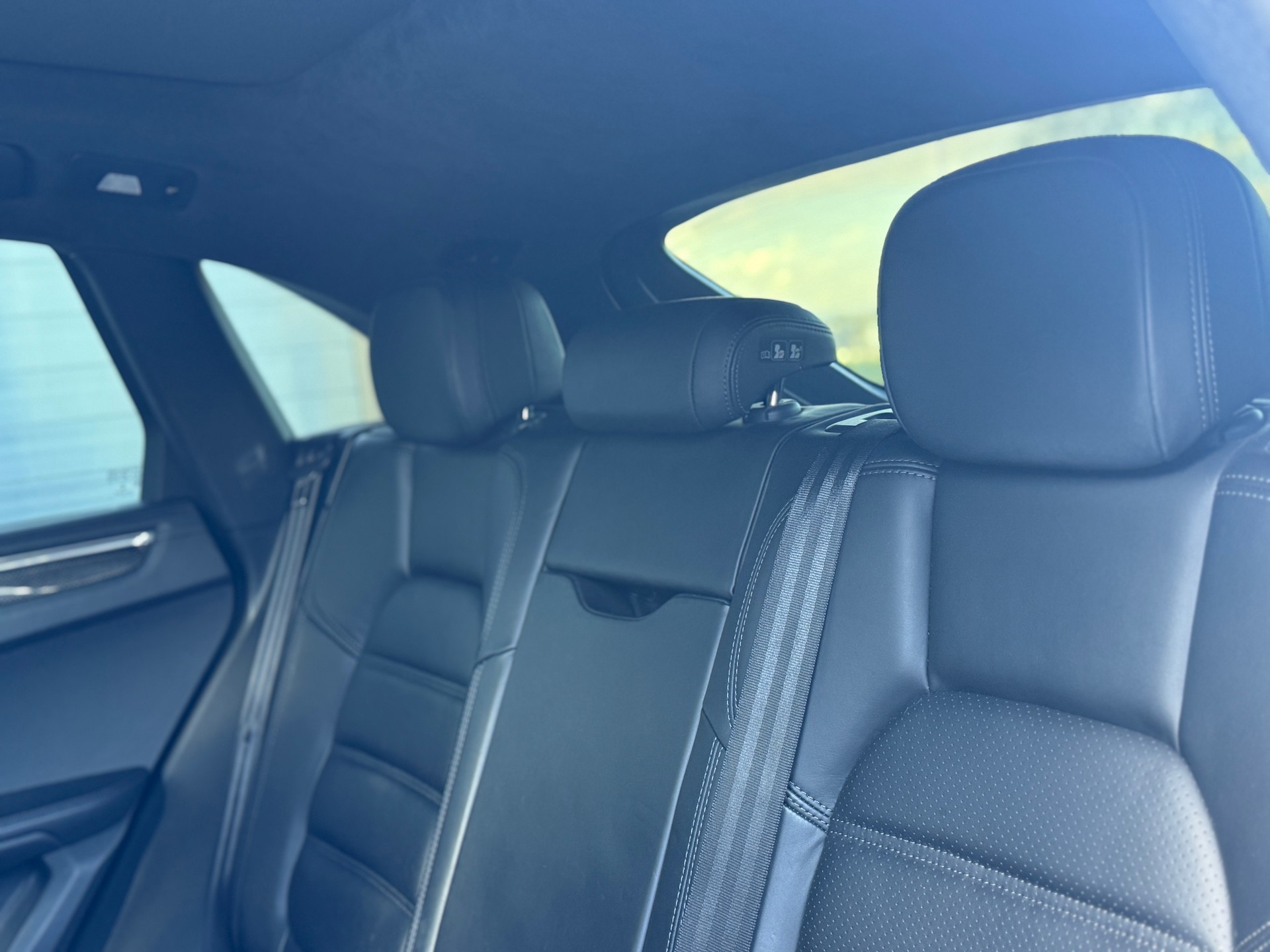 PORSCHE Macan Turbo PDK-image-7