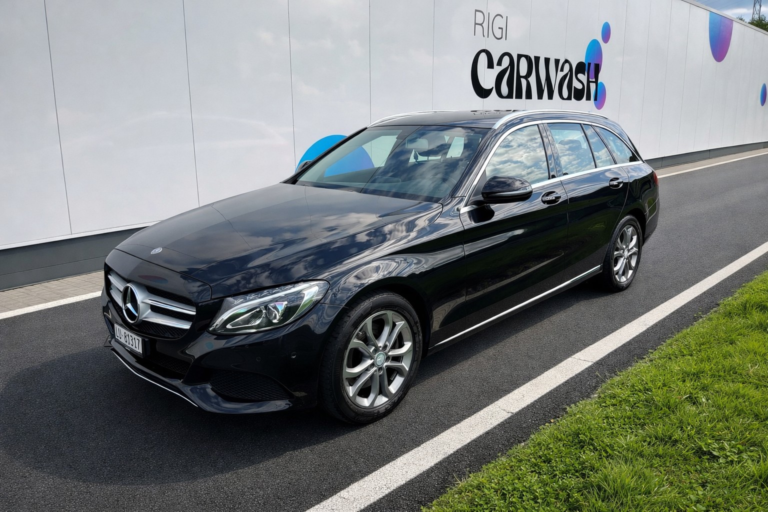MERCEDES-BENZ C 300 h Avantgarde