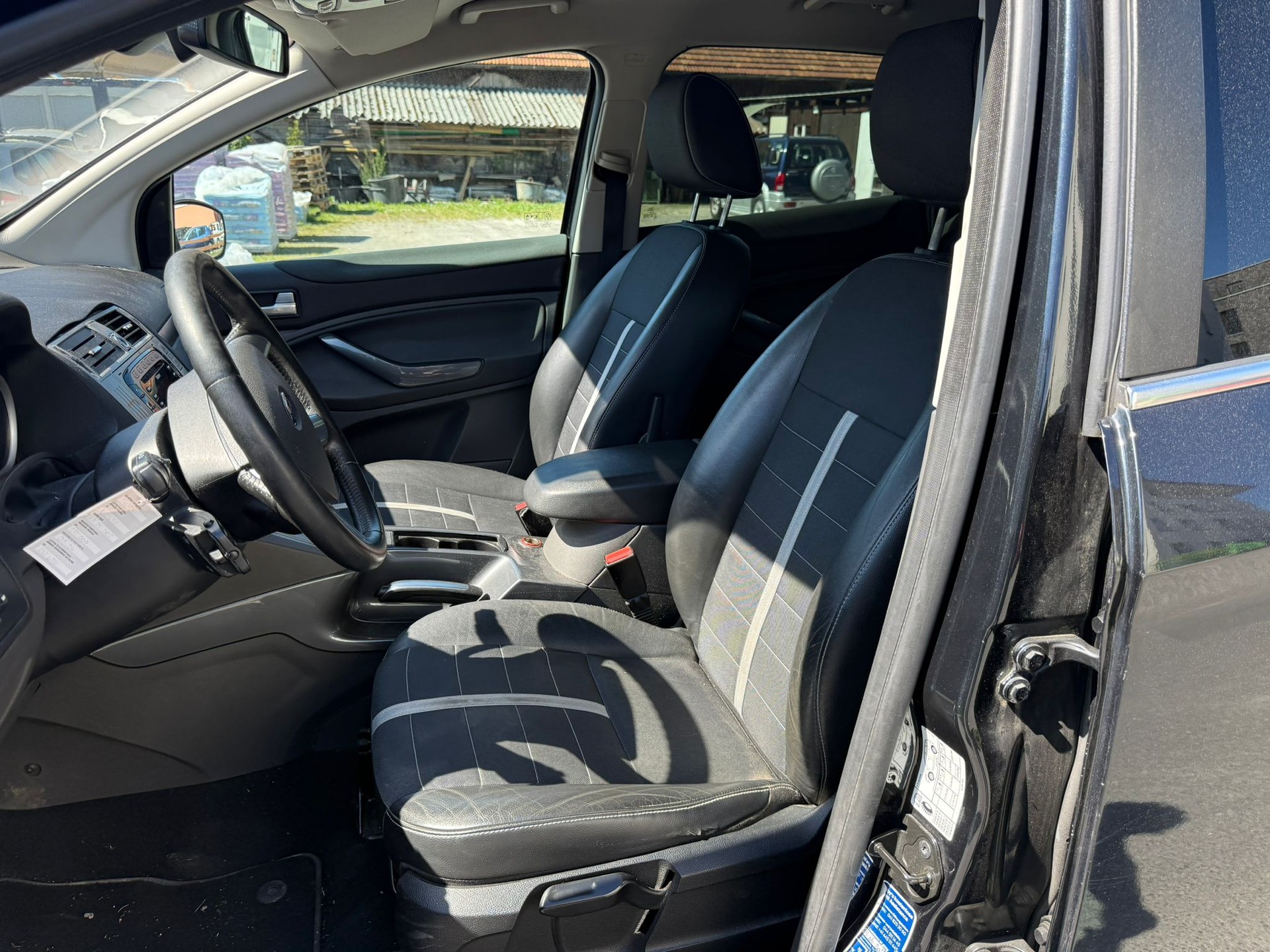 FORD Kuga 2.0 TDCi Titanium 4WD PowerShift-image-5