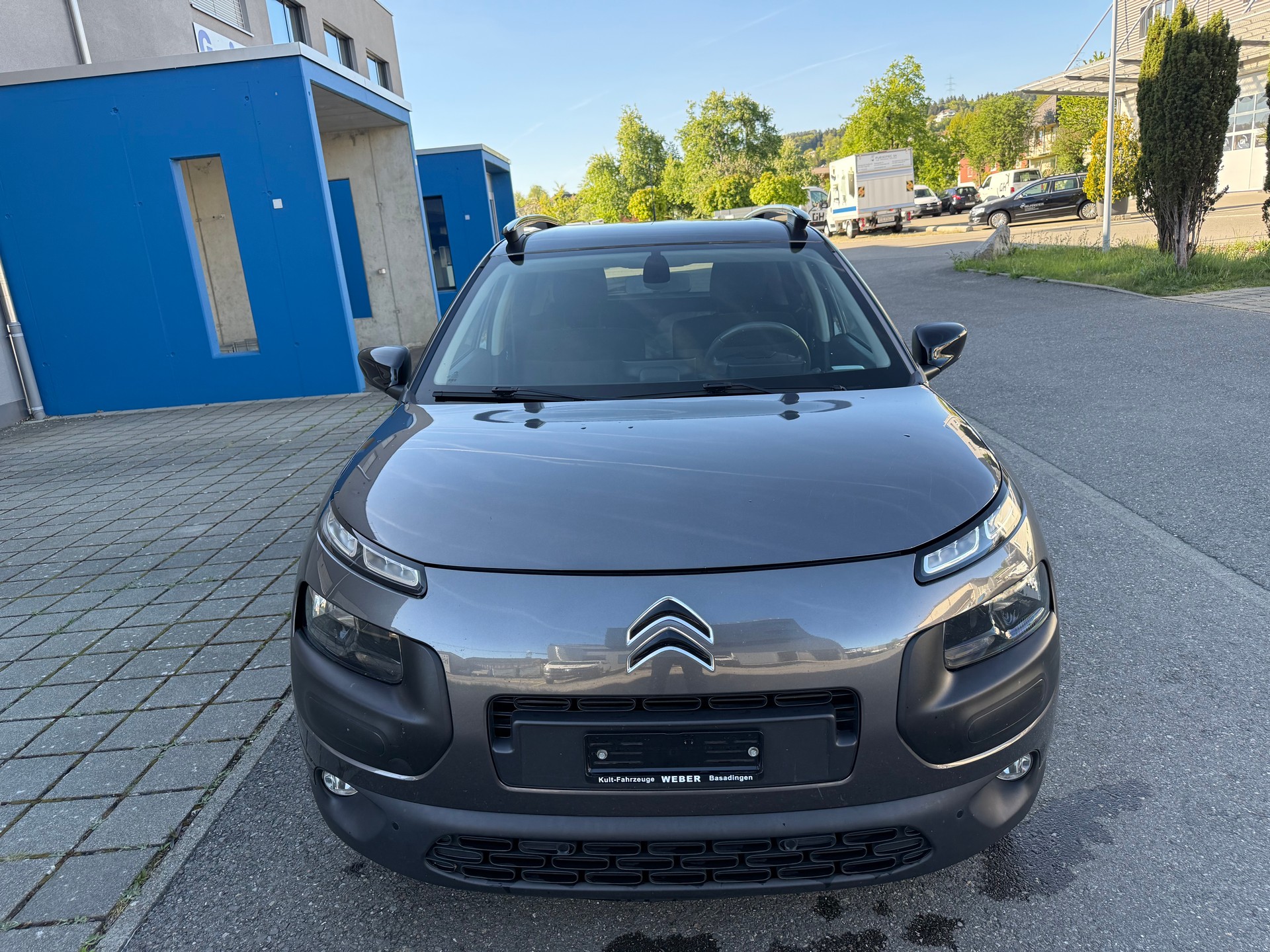 CITROEN C4 Cactus 1.2 e-THP Shine EAT6-showroom-element-1