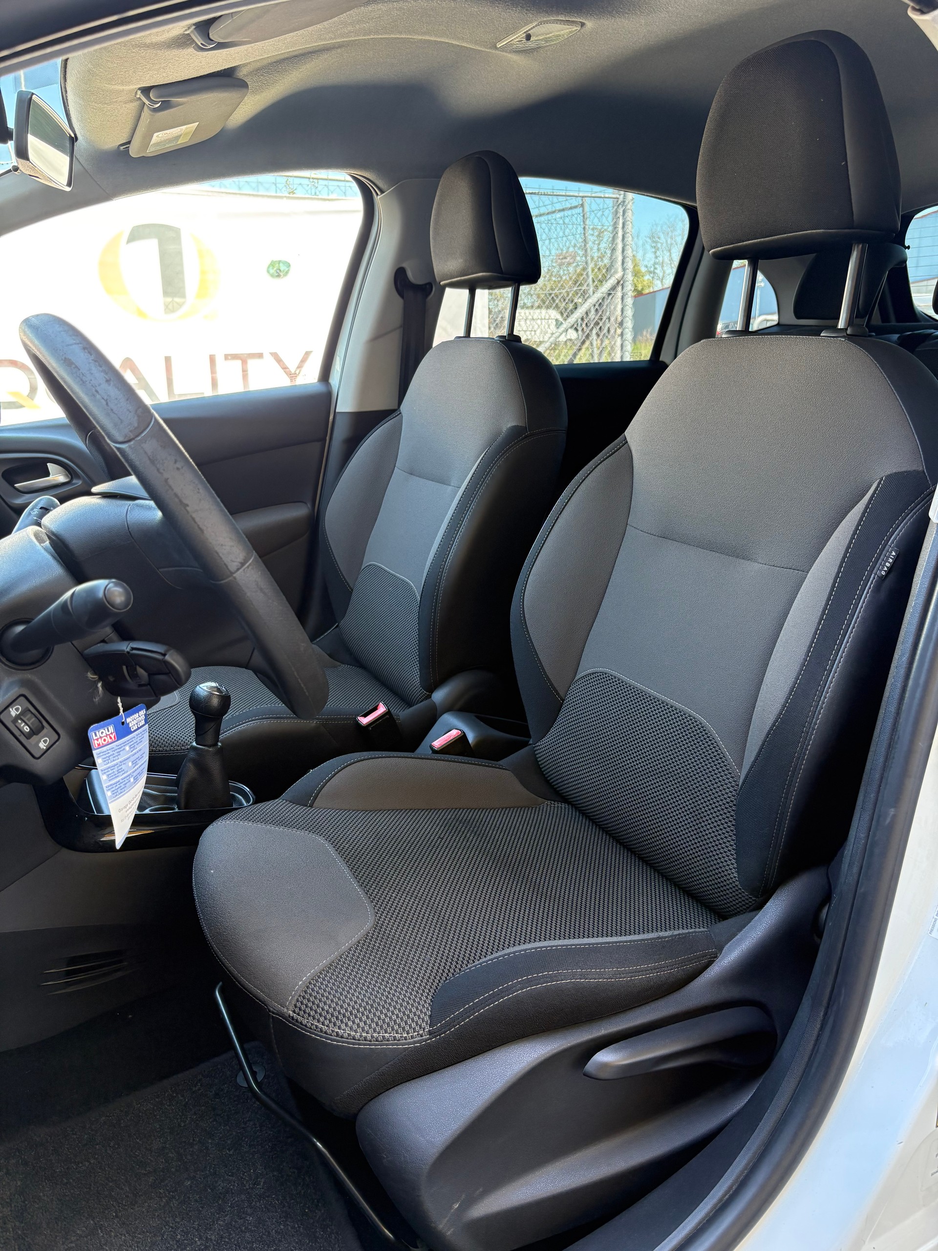 CITROEN C3 1.2i Sélection-image-10