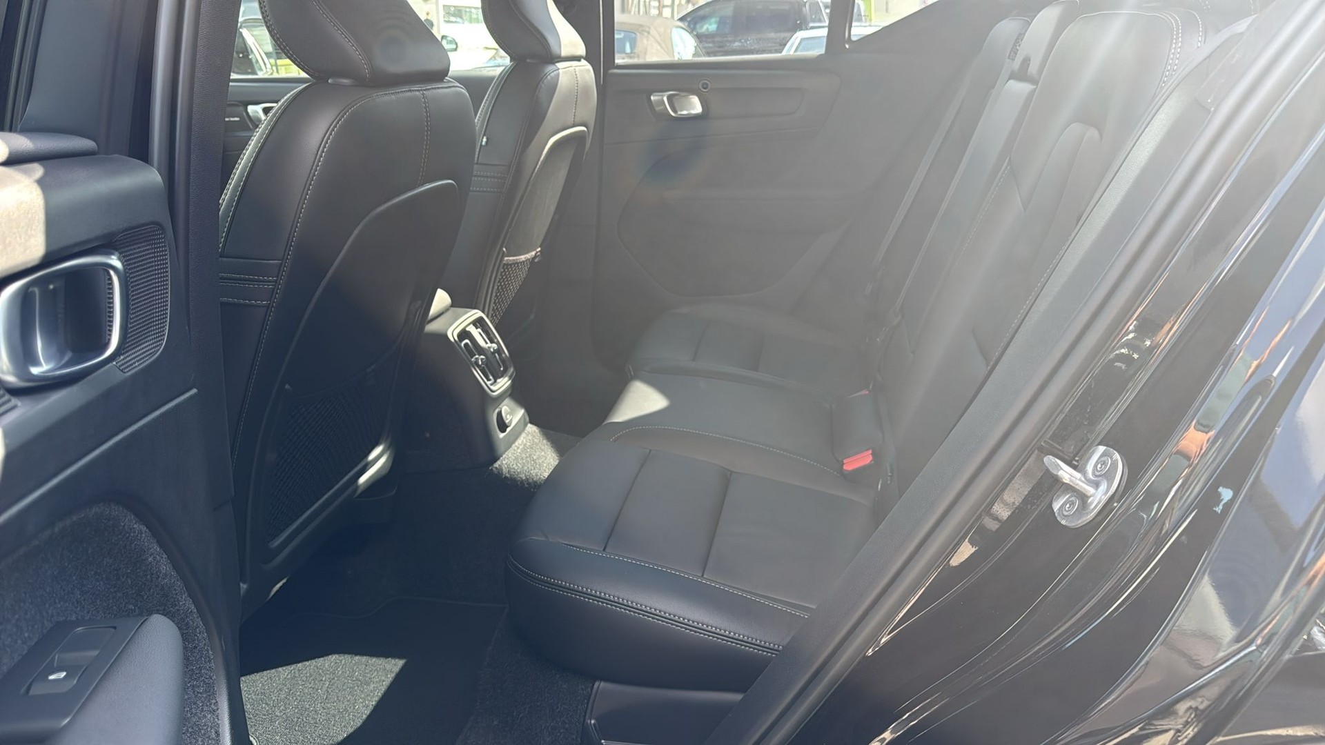 VOLVO XC40 T5 PHEV Ultimate Bright DCT-image-21