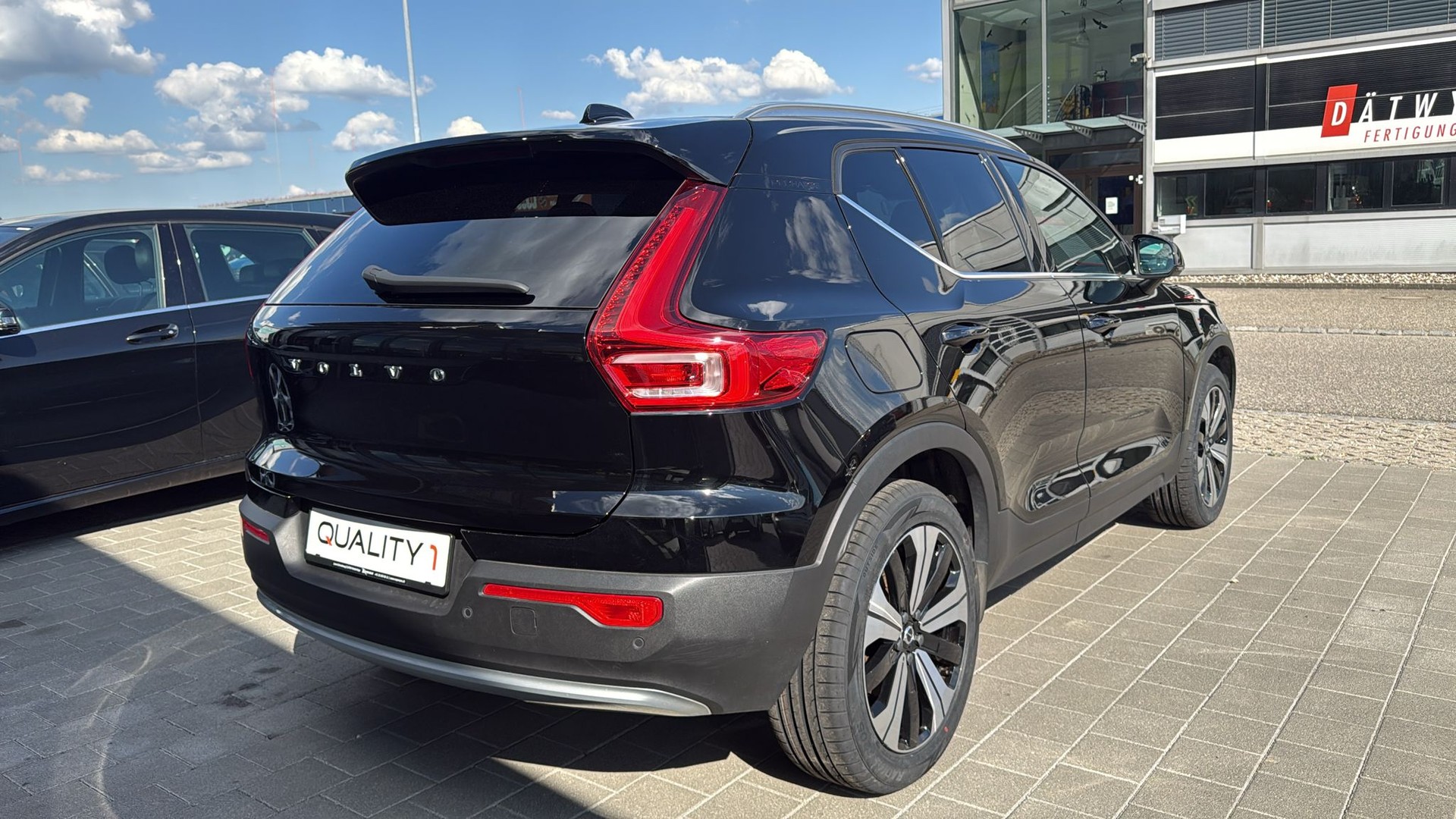 VOLVO XC40 T5 PHEV Ultimate Bright DCT-image-9
