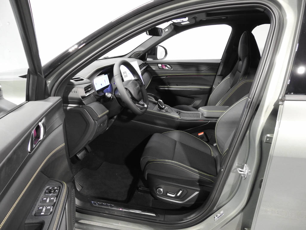 LYNK & CO 01 1.5 PHEV More-image-8