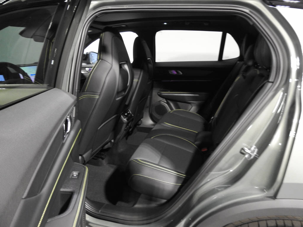 LYNK & CO 01 1.5 PHEV More-image-10