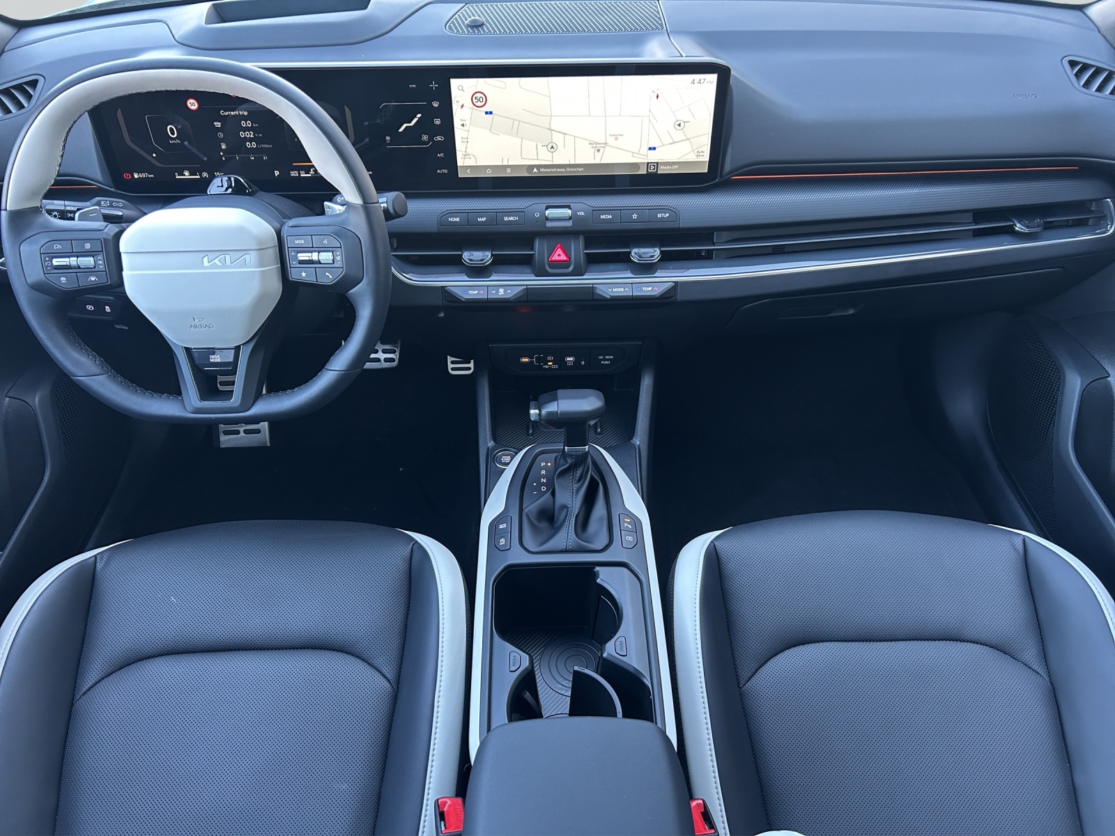 KIA K4 1.6 T-GDi GT-Line-image-11