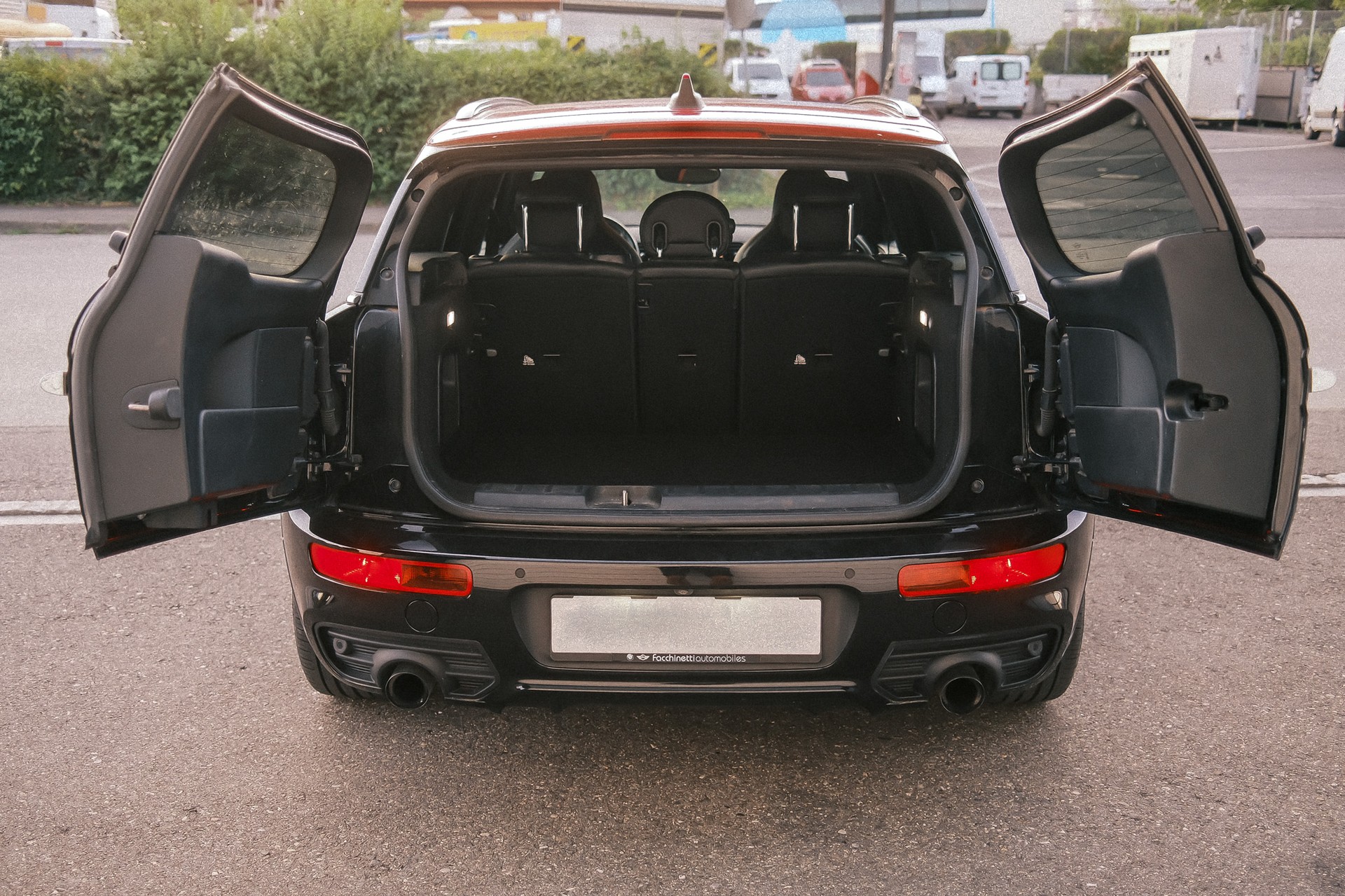 MINI 2.0i John Cooper Works ALL4-image-5