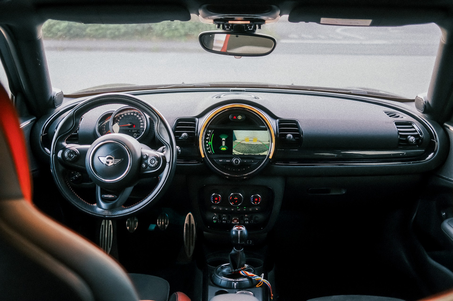 MINI 2.0i John Cooper Works ALL4-image-3
