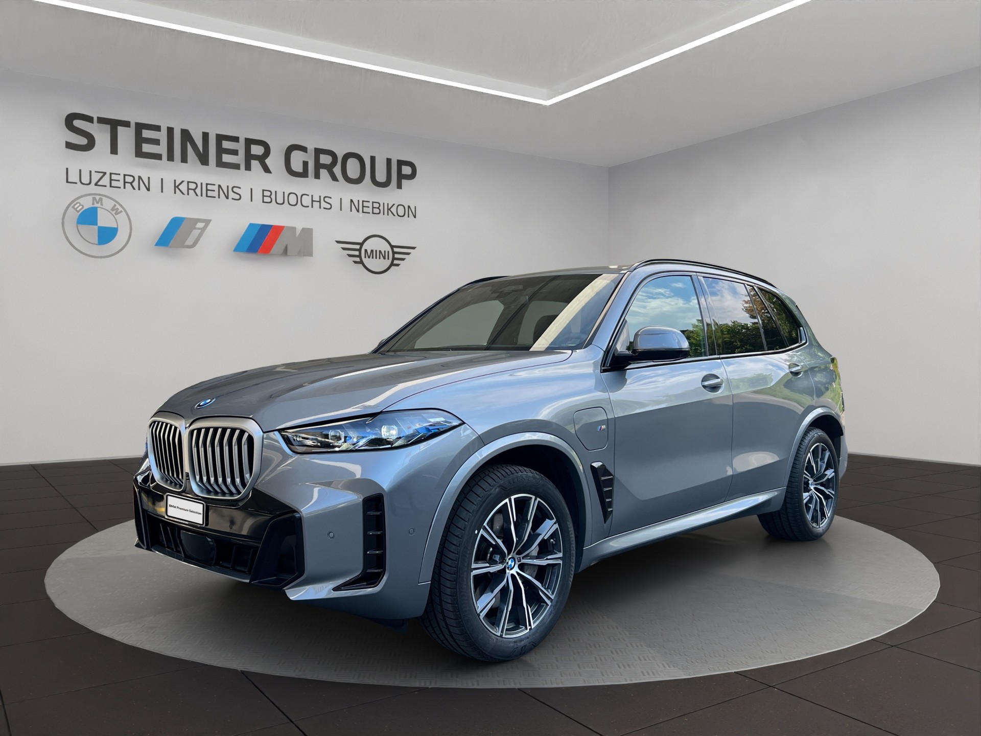 BMW X5 xDrive 50e M Sport Steptronic-image-0