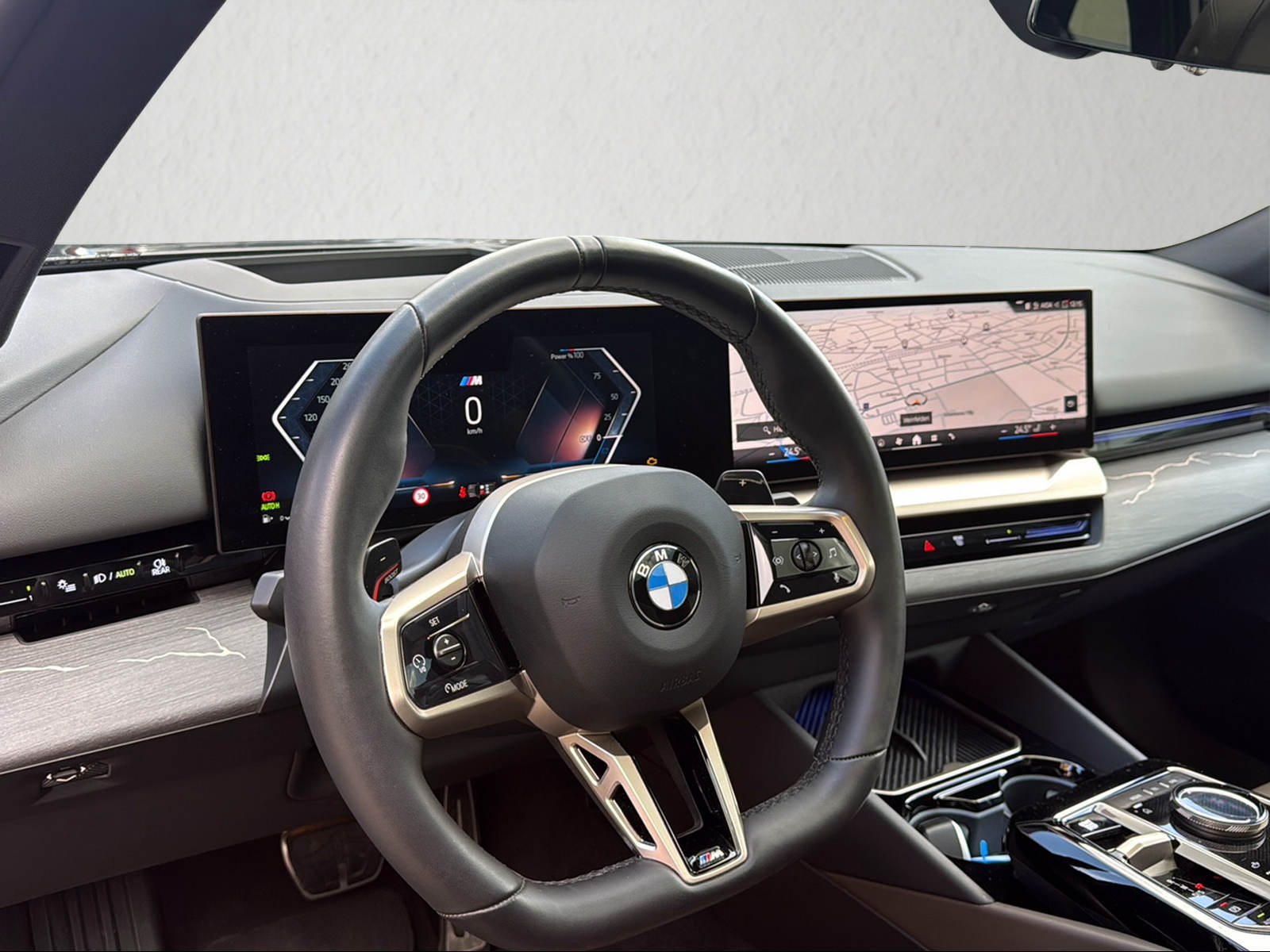 BMW 540d xDrive 48V Touring M Sport Pro Steptronic-image-9