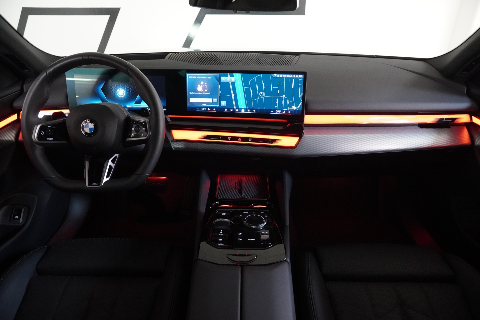 BMW 520d xDrive 48V Touring M Sport Steptronic-image-17