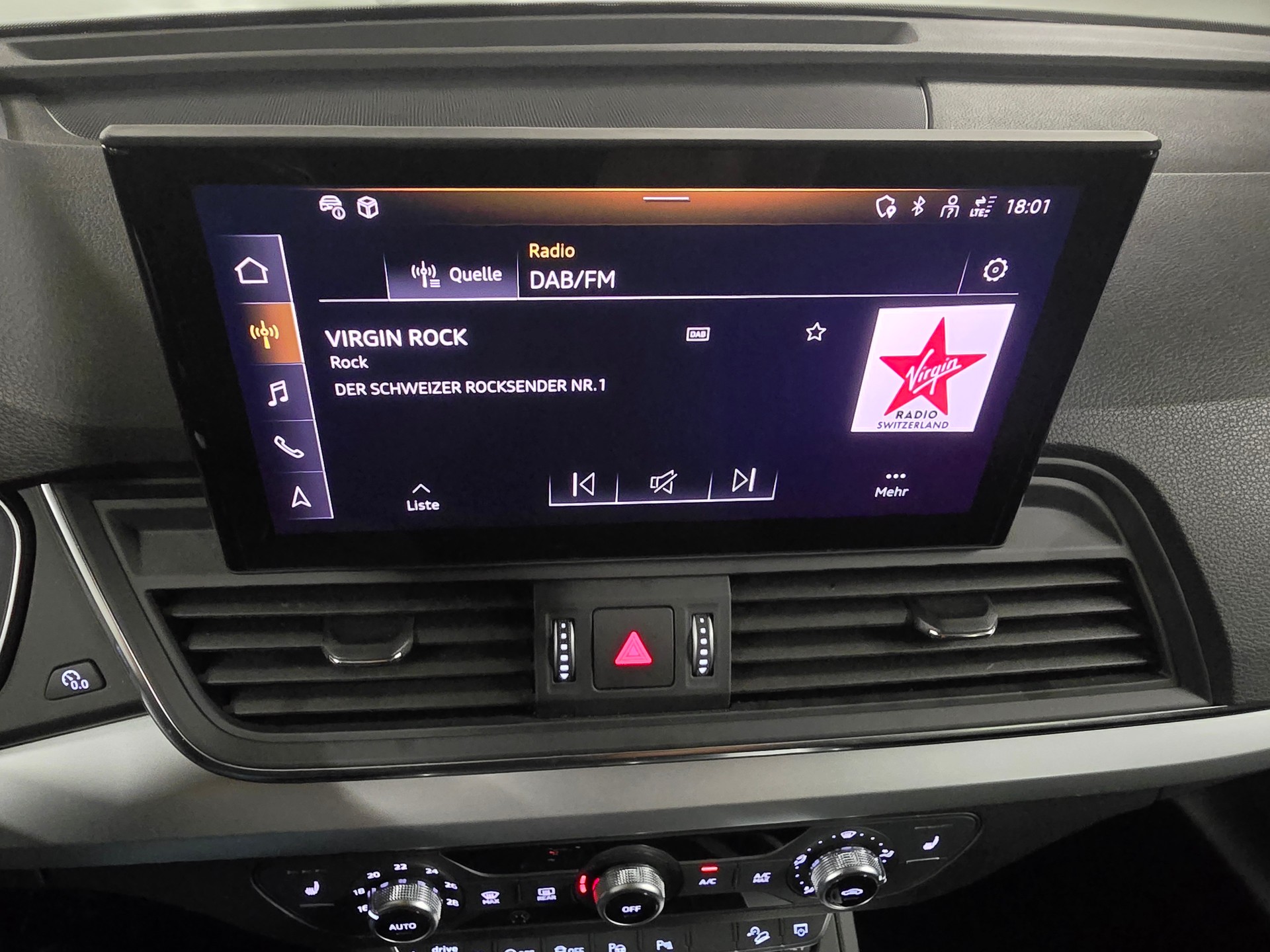 AUDI Q5 45 TFSI S-line quattro S-tronic-image-15