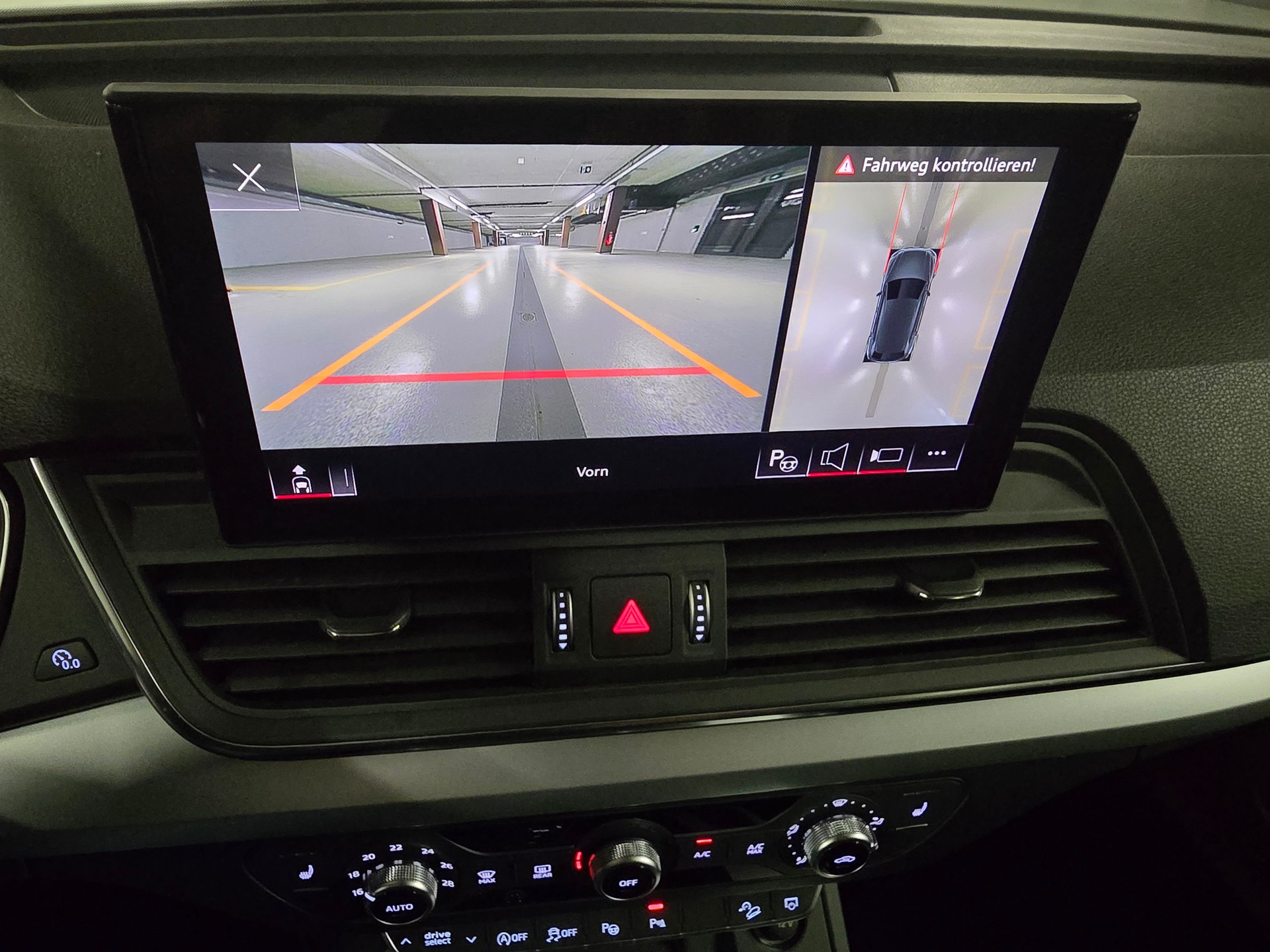 AUDI Q5 45 TFSI S-line quattro S-tronic-image-13