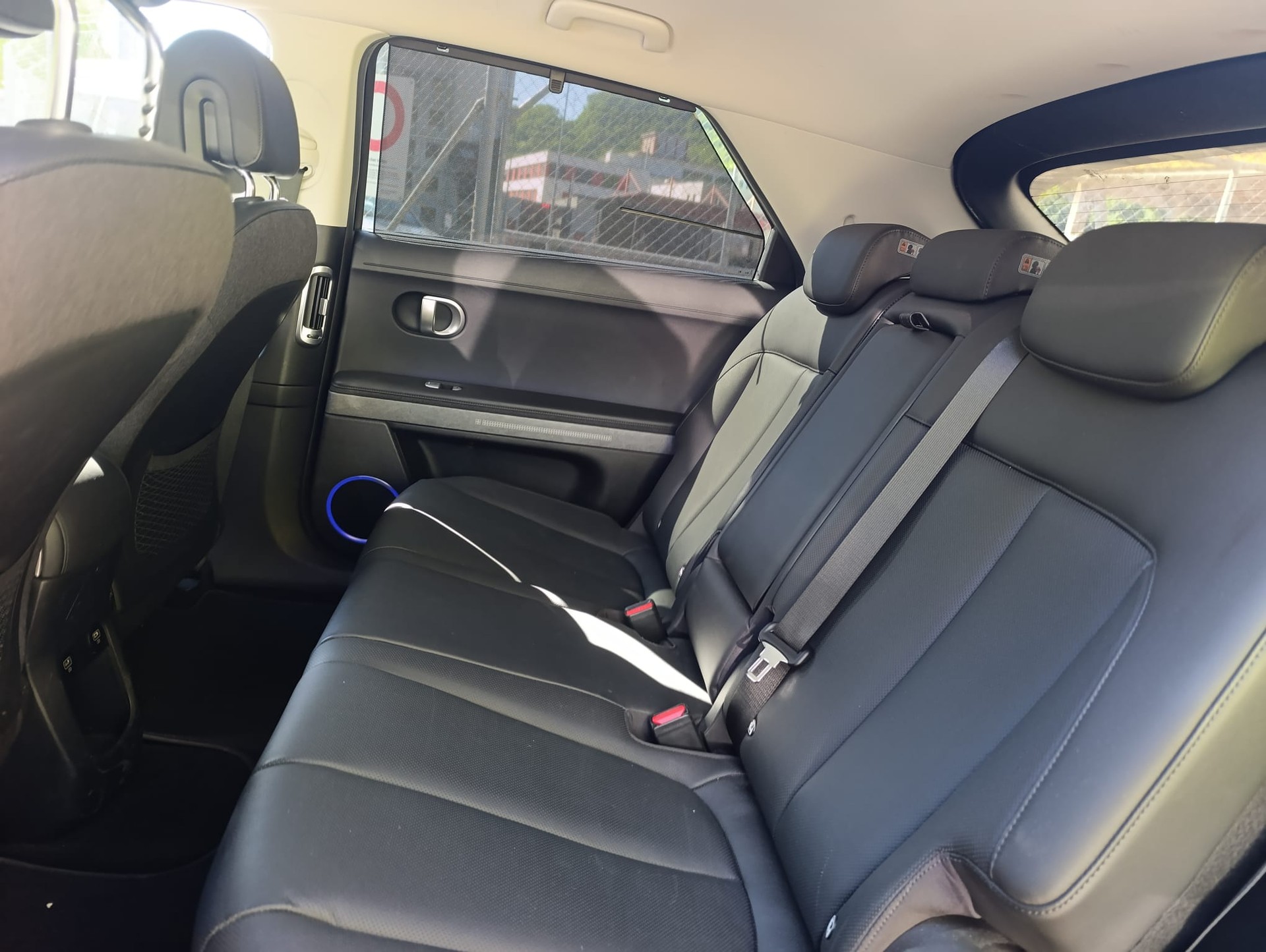 HYUNDAI Ioniq 5 72kWh First Edition 2WD-image-6